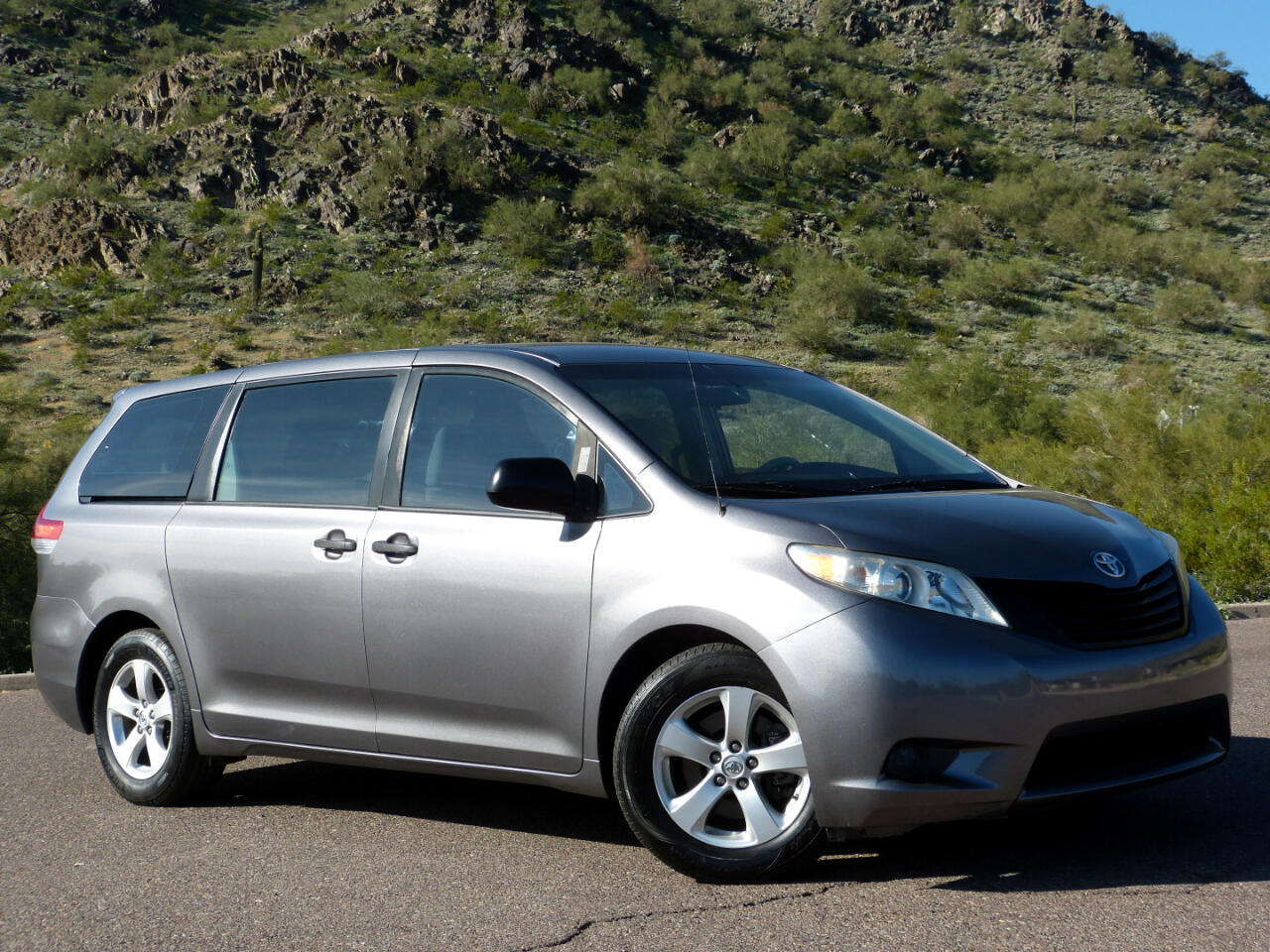 Toyota Sienna FWD 7-Passenger V6 2014
