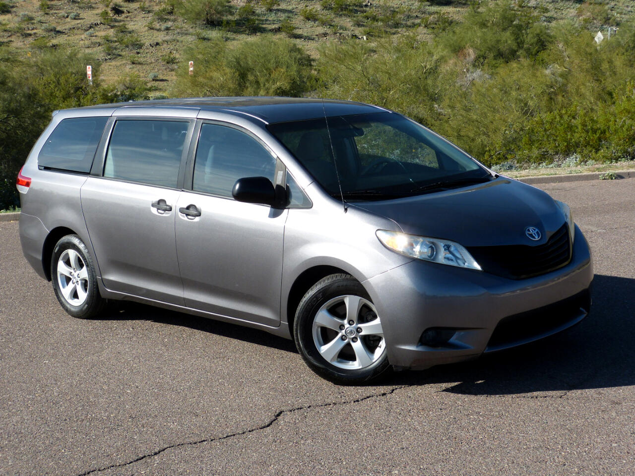 Toyota Sienna FWD 7-Passenger V6 2014