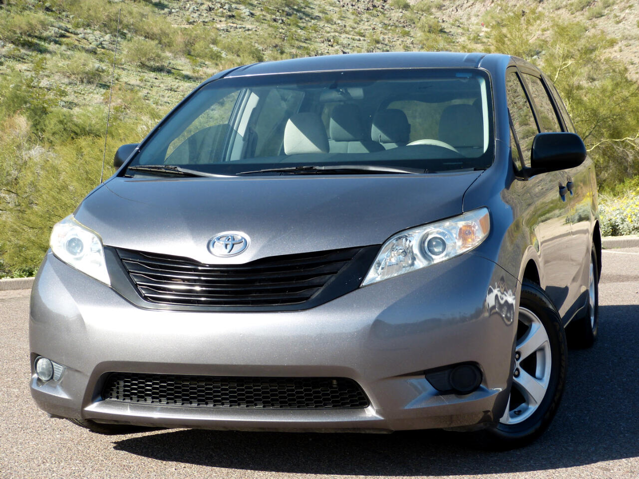 Toyota Sienna FWD 7-Passenger V6 2014