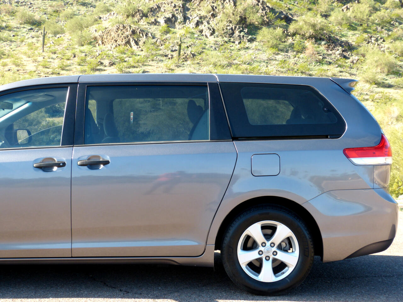 Toyota Sienna FWD 7-Passenger V6 2014