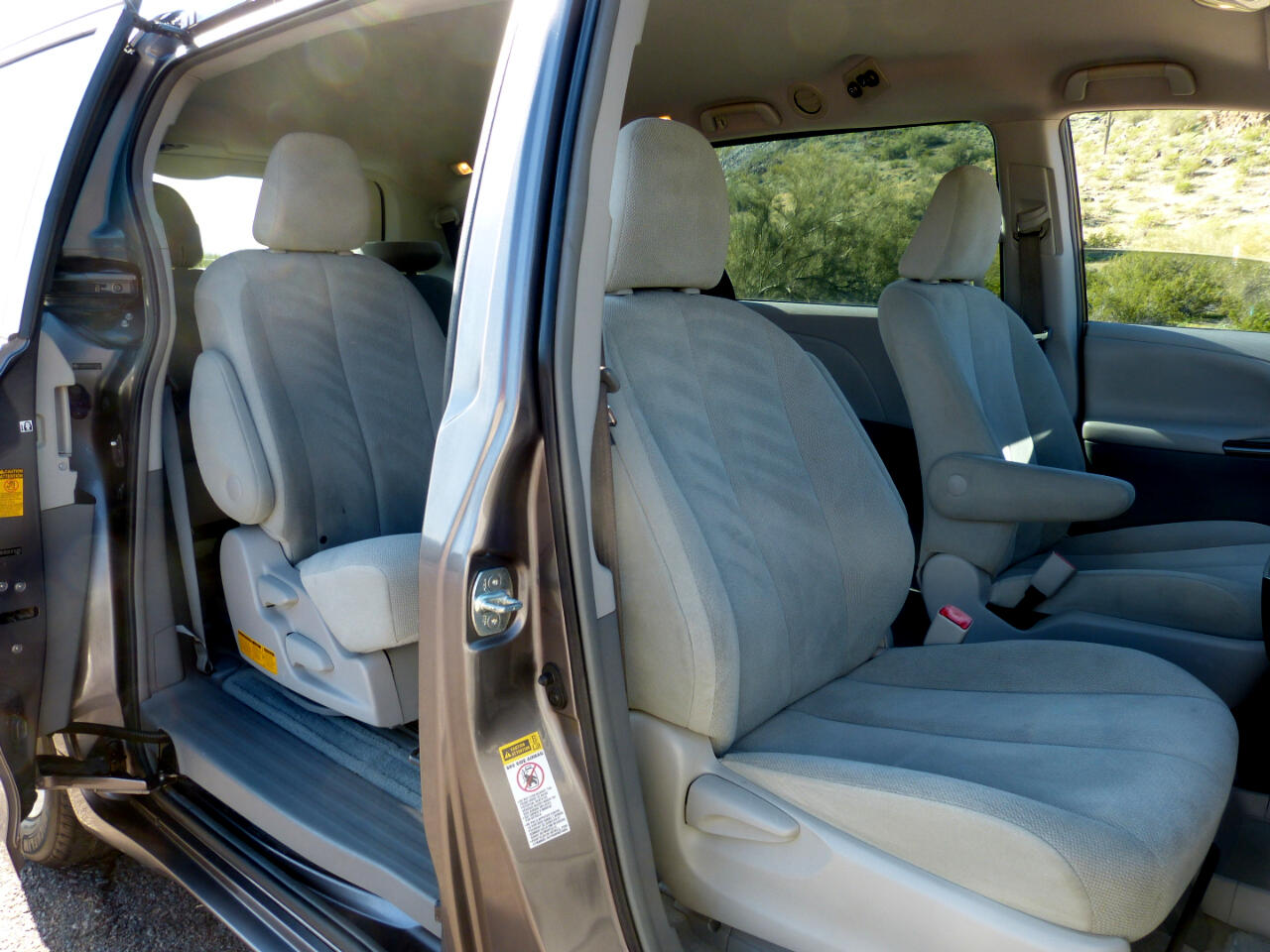 Toyota Sienna FWD 7-Passenger V6 2014