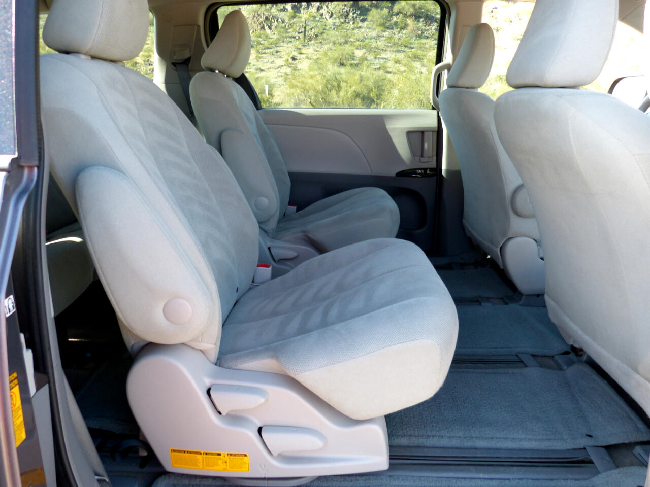 Toyota Sienna FWD 7-Passenger V6 2014