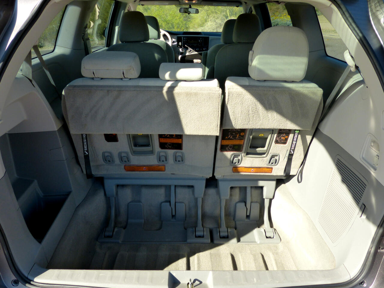 Toyota Sienna FWD 7-Passenger V6 2014