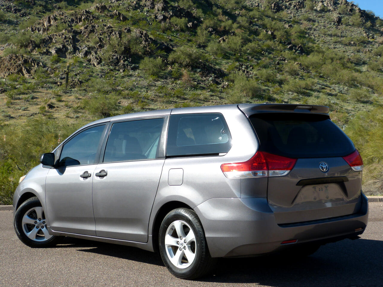 Toyota Sienna FWD 7-Passenger V6 2014
