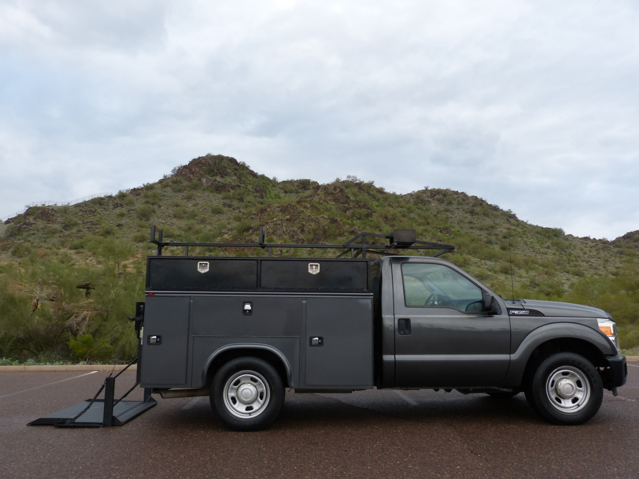 Ford 1 Ton Trucks  2016