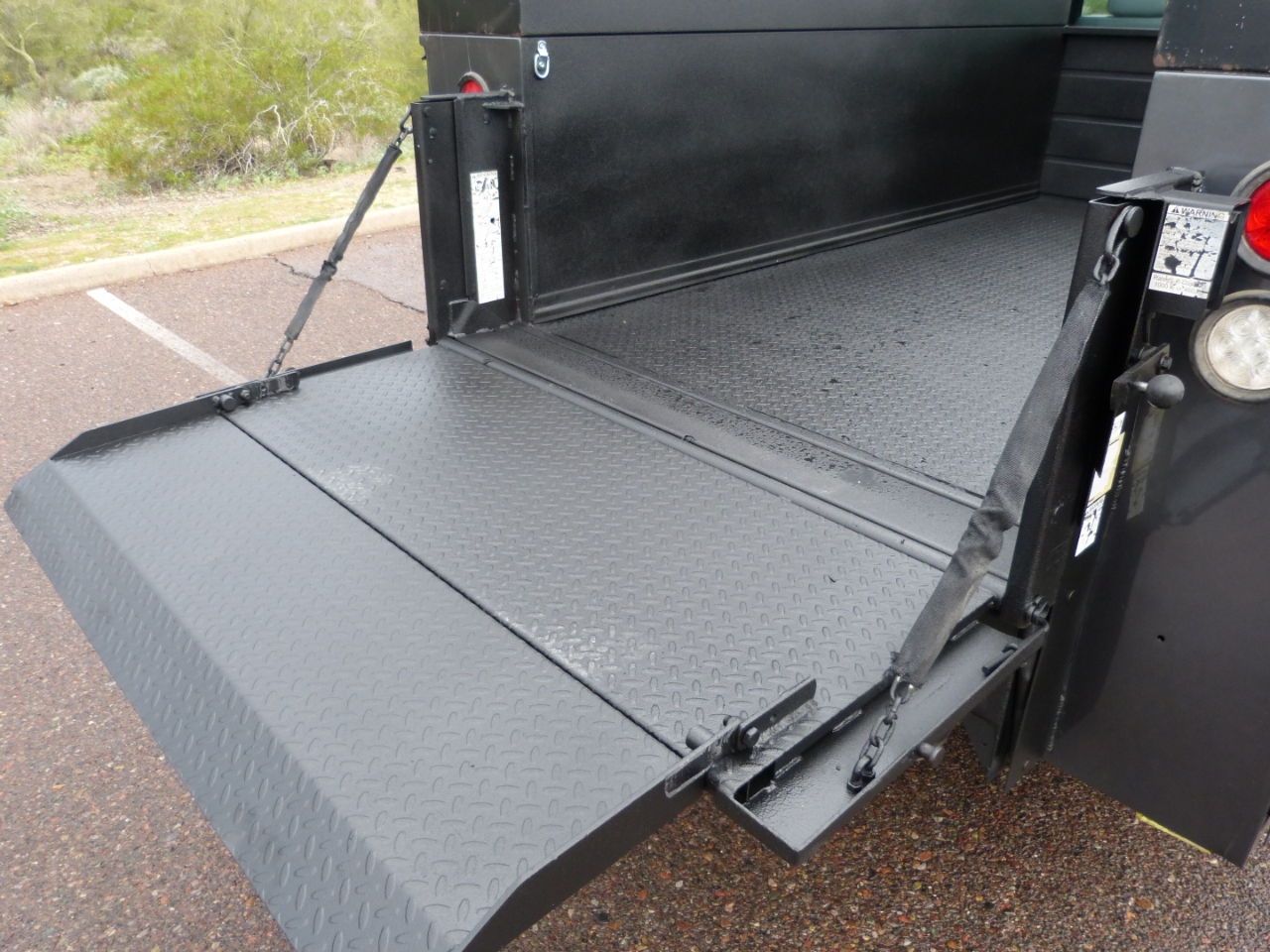 Ford 1 Ton Trucks  2016