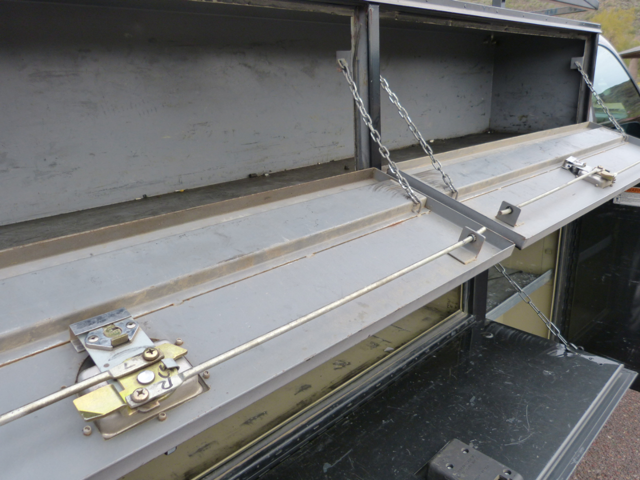 Ford 1 Ton Trucks  2016