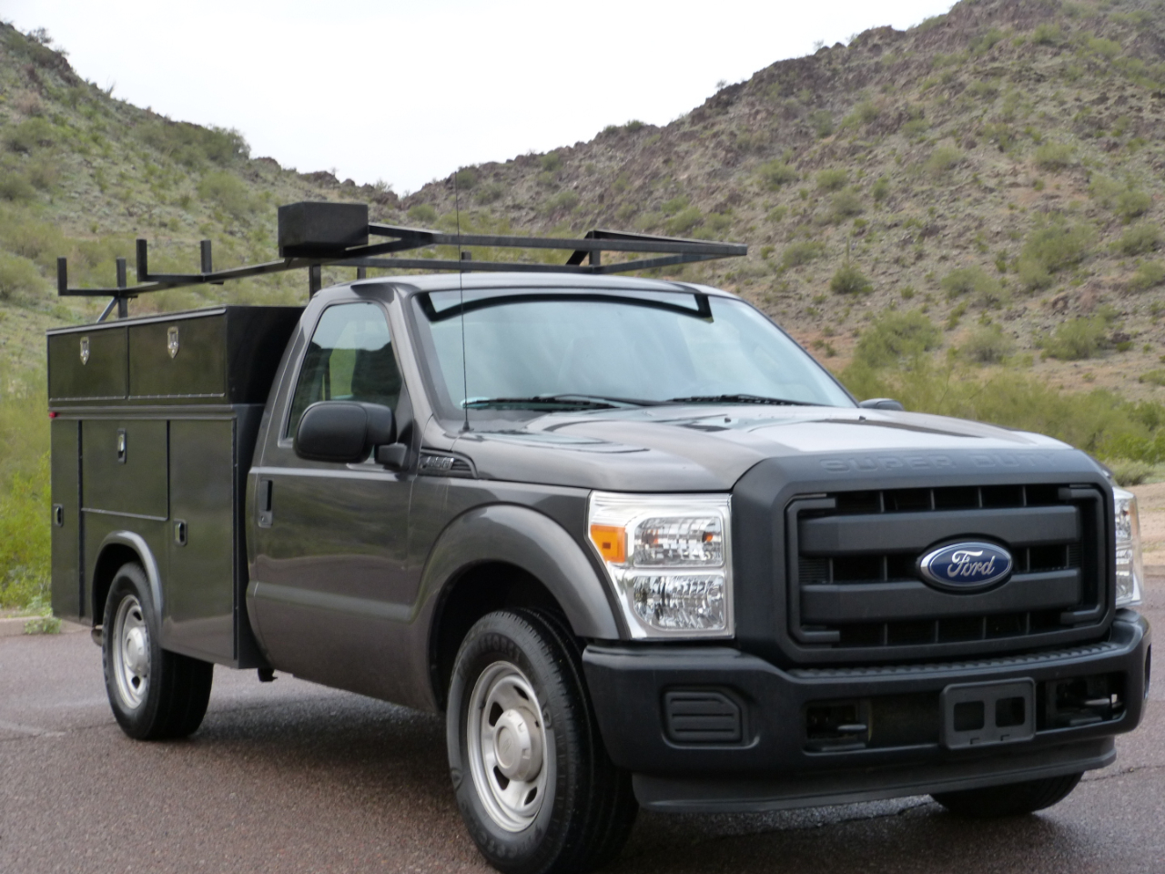 Ford 1 Ton Trucks  2016