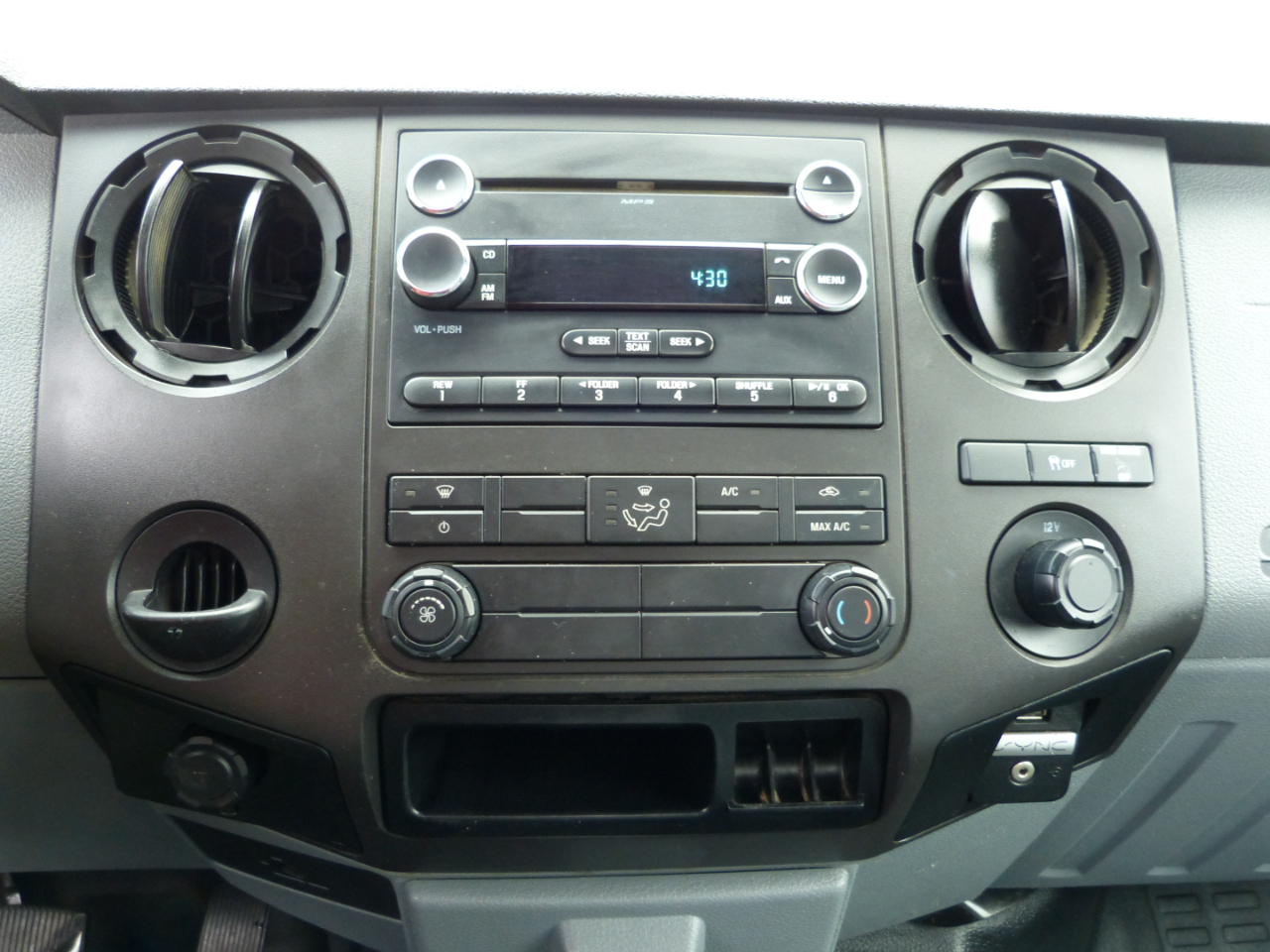 Ford 1 Ton Trucks  2016