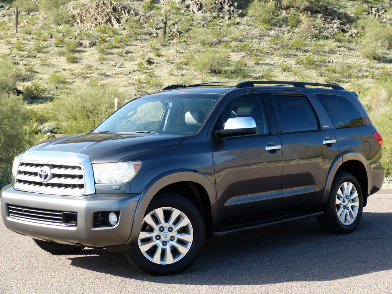 Toyota Sequoia Plantium 2WD 2012