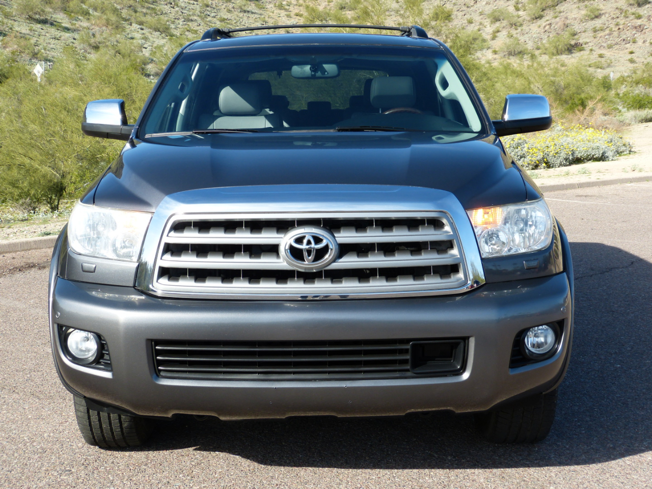Toyota Sequoia Plantium 2WD 2012