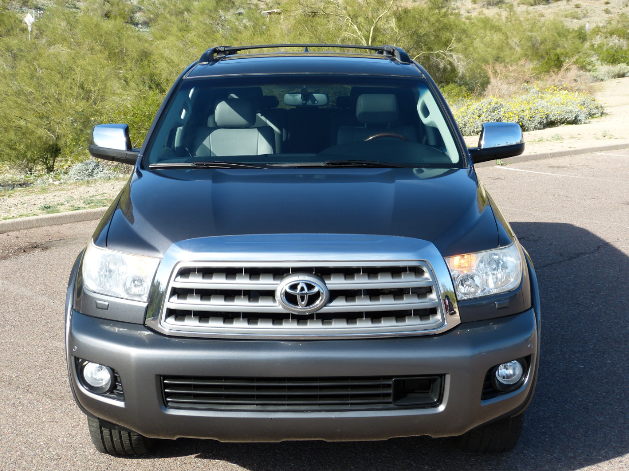 Toyota Sequoia Plantium 2WD 2012