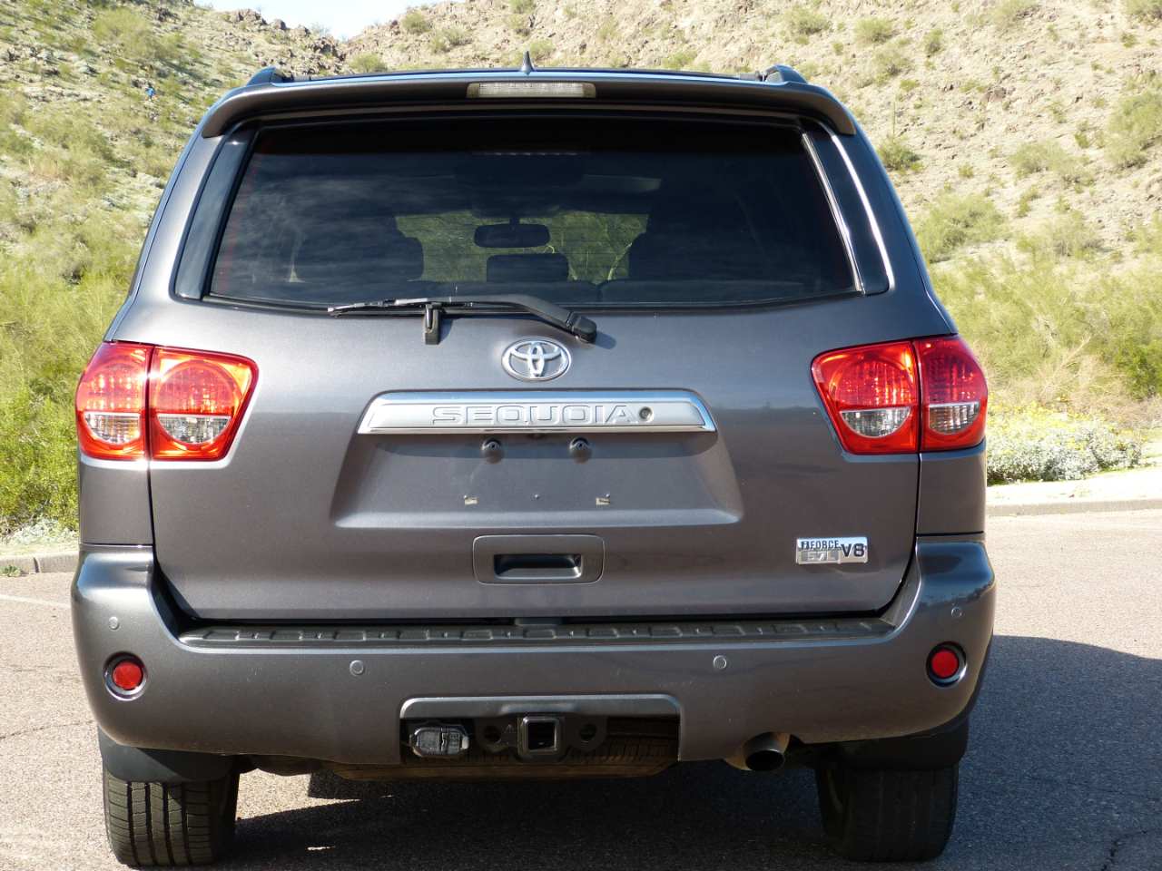 Toyota Sequoia Plantium 2WD 2012