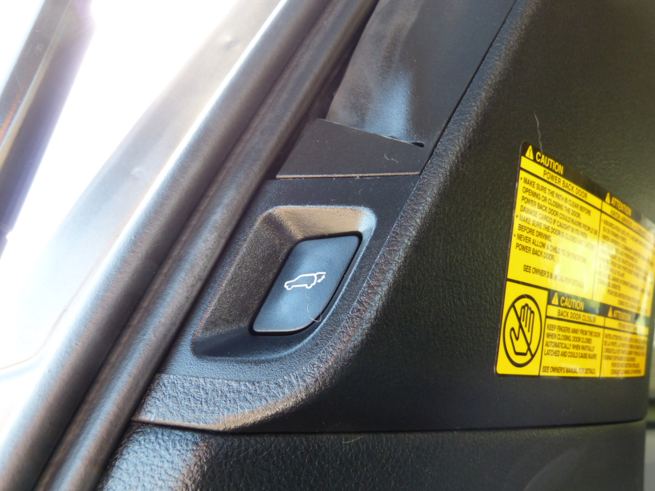 Toyota Sequoia Plantium 2WD 2012