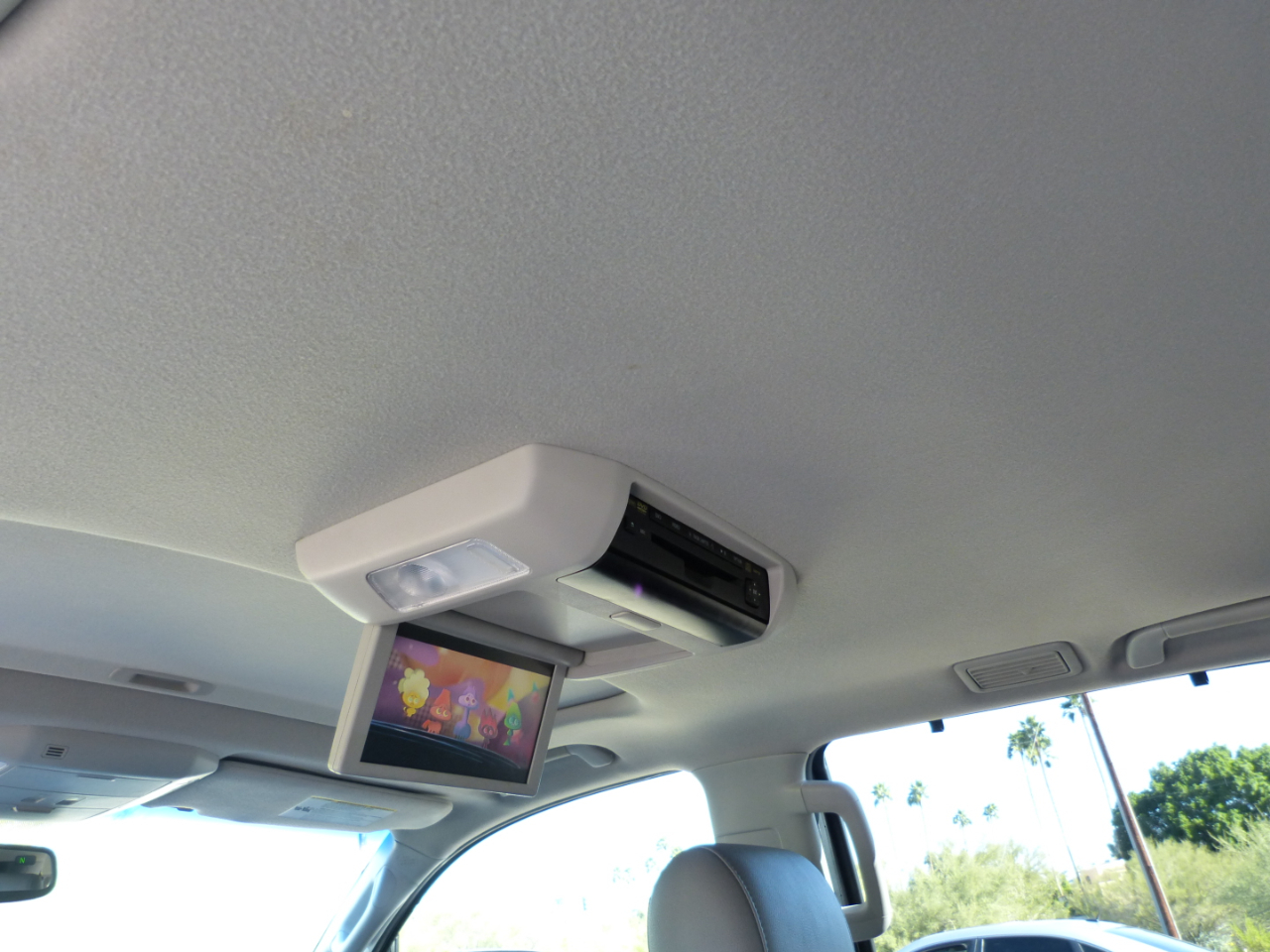 Toyota Sequoia Plantium 2WD 2012