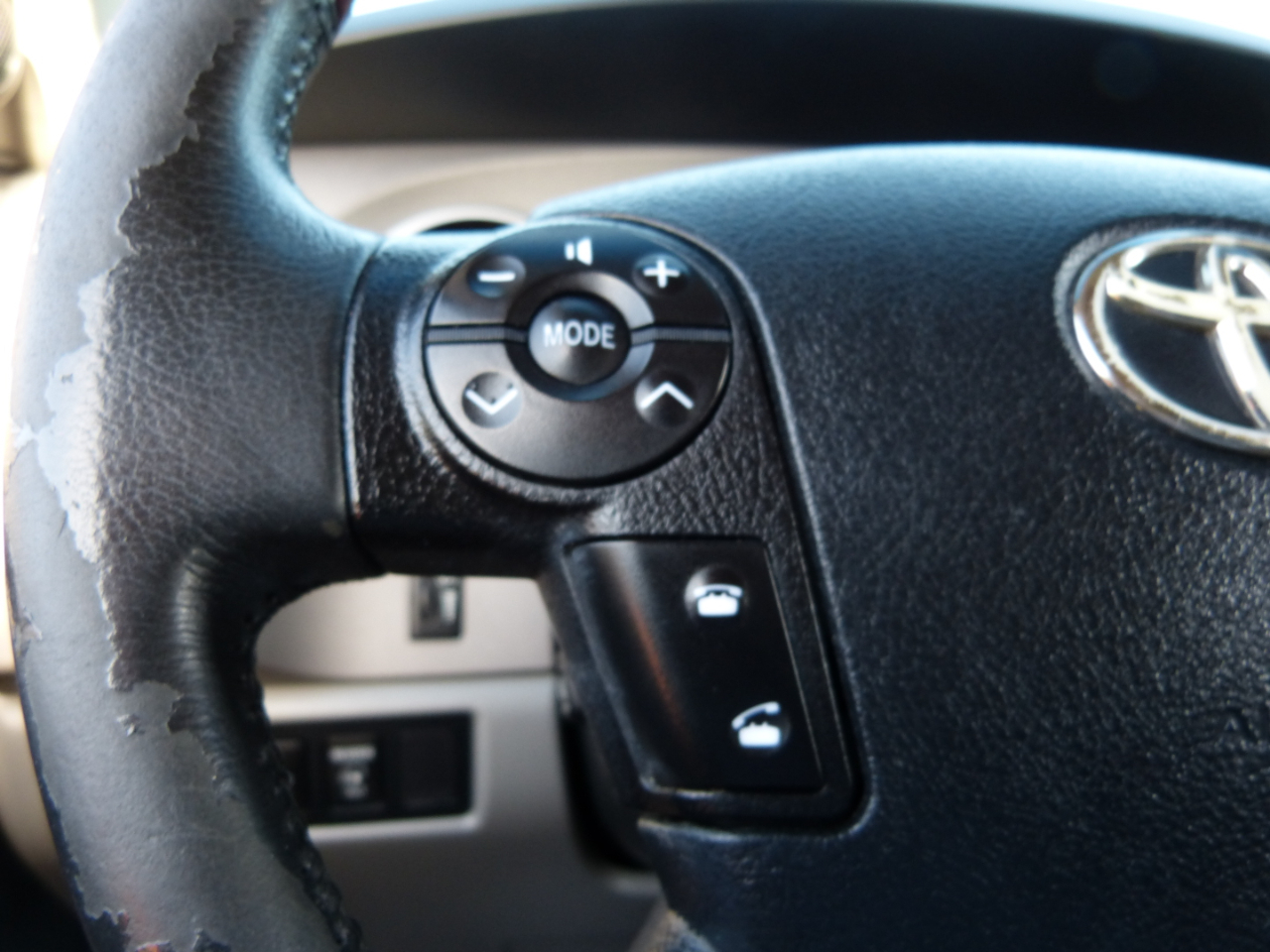 Toyota Sequoia Plantium 2WD 2012