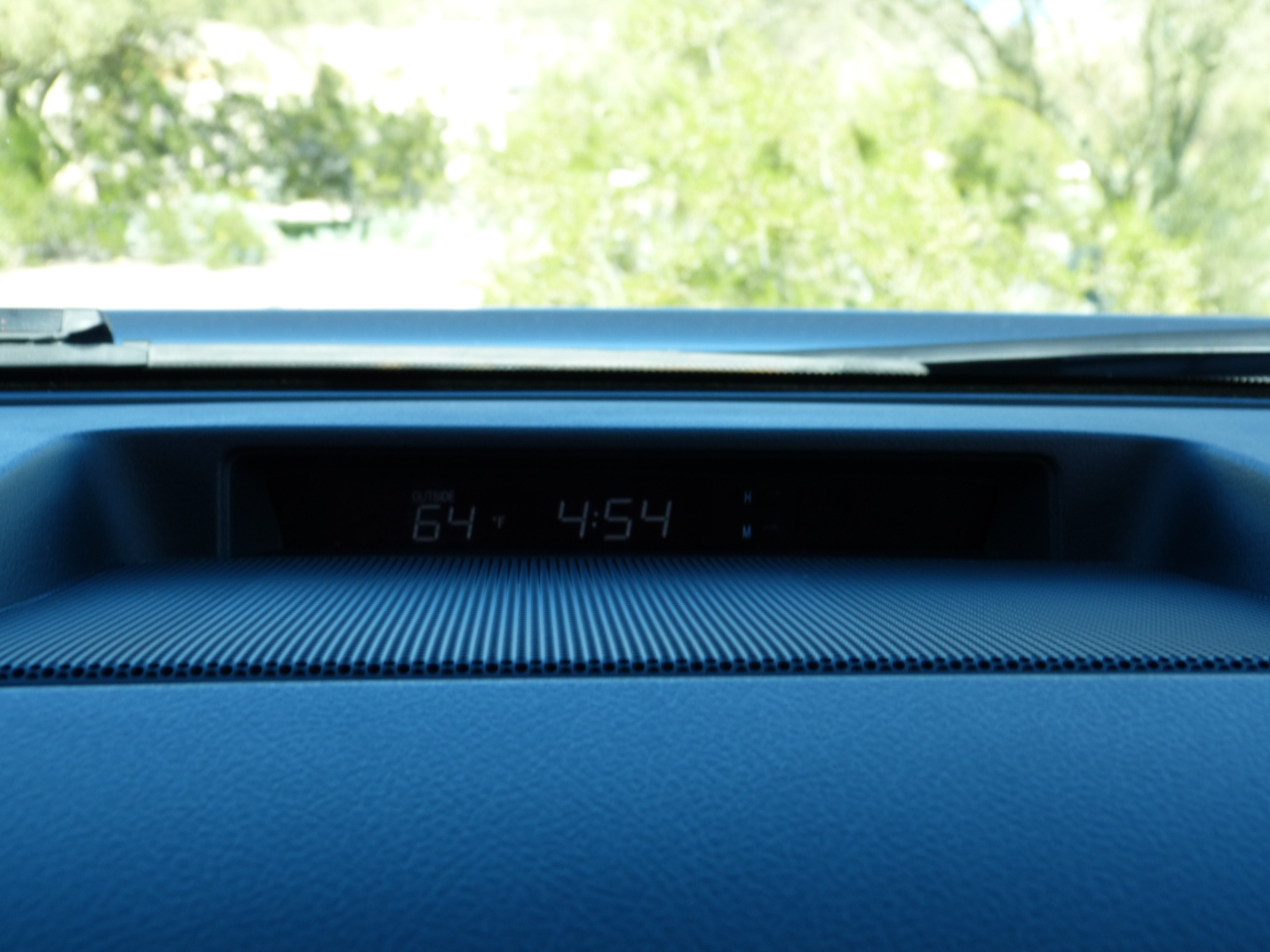 Toyota Sequoia Plantium 2WD 2012