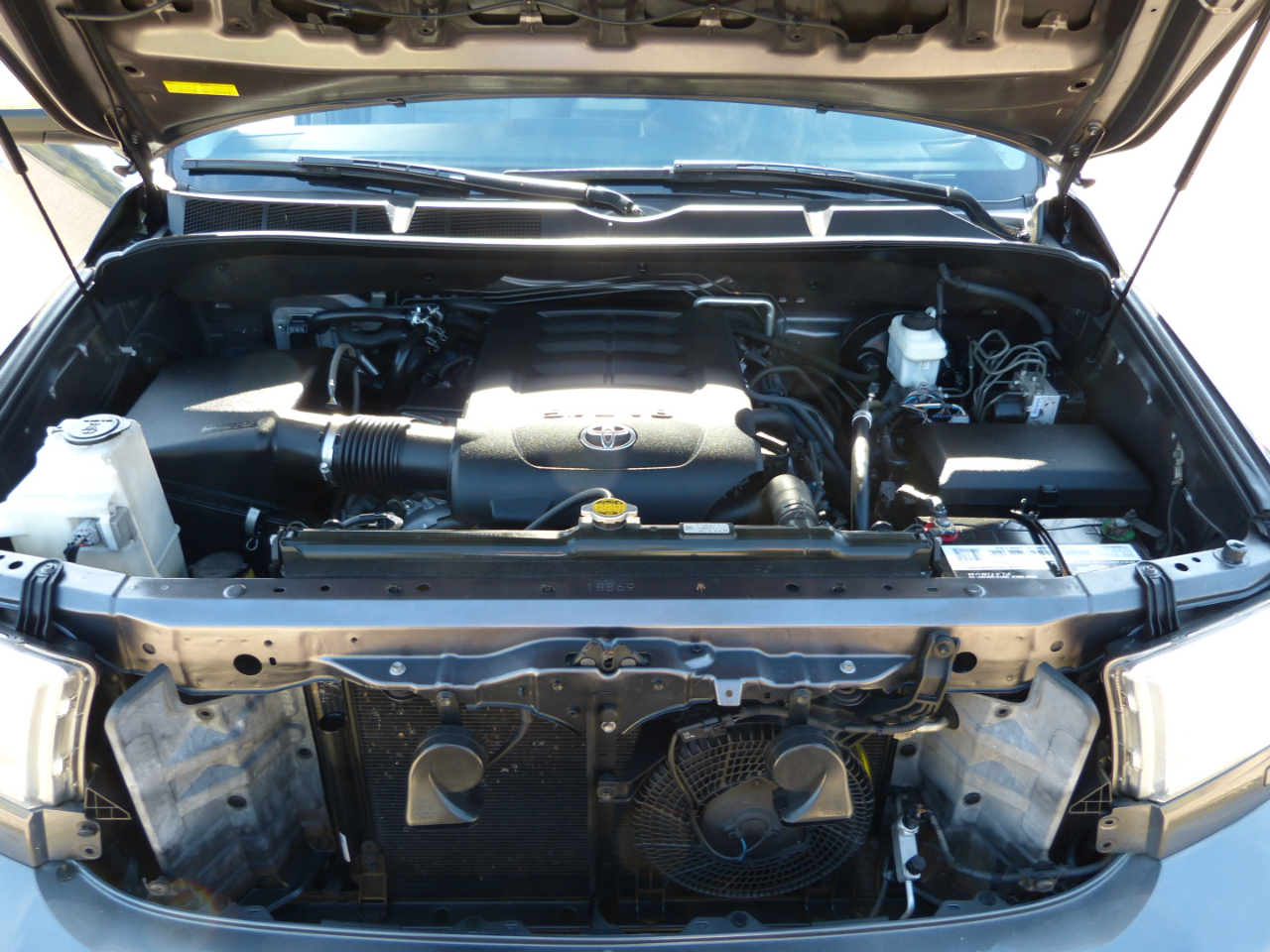 Toyota Sequoia Plantium 2WD 2012