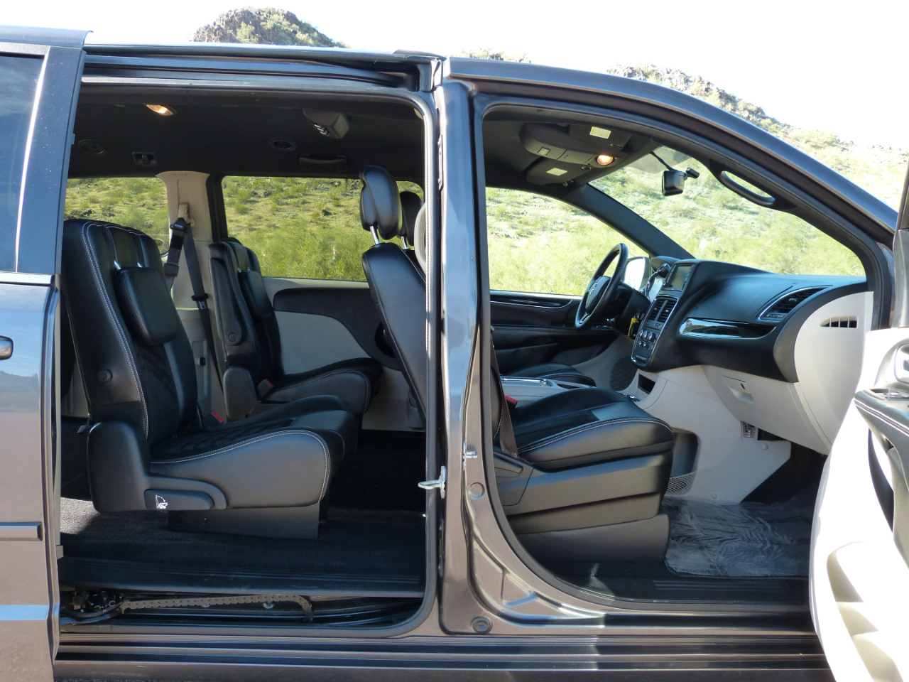 Dodge Grand Caravan SXT 2017