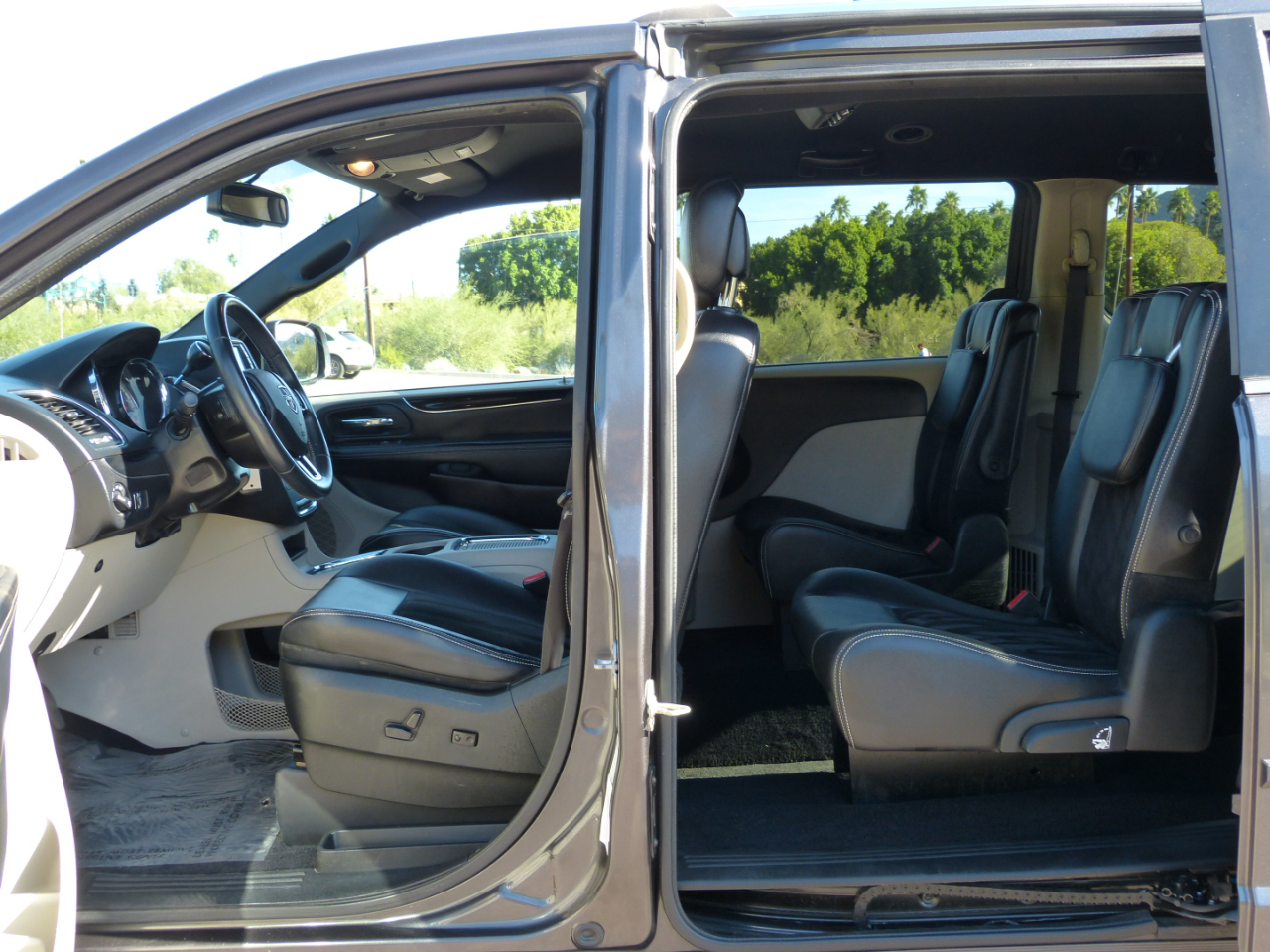 Dodge Grand Caravan SXT 2017