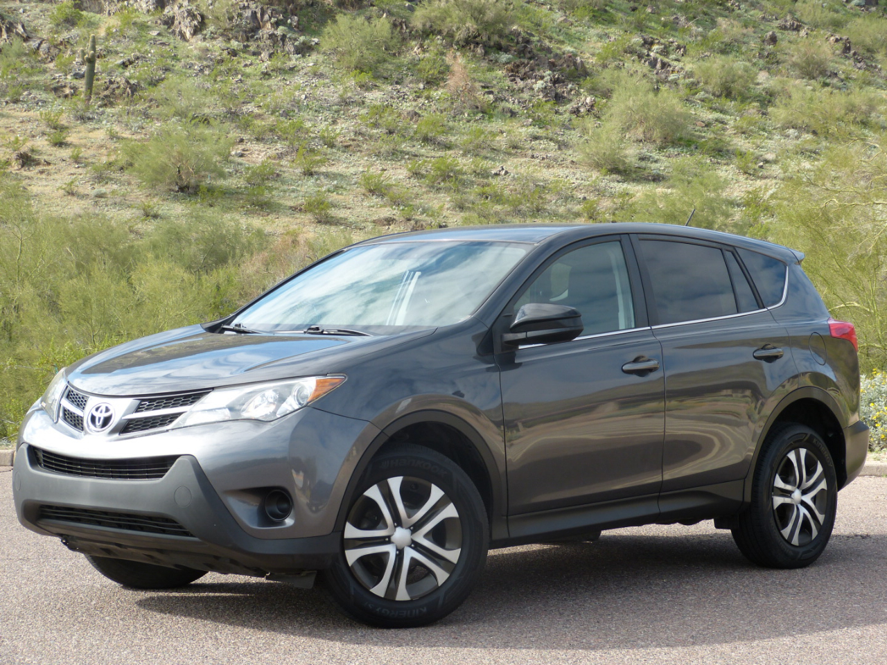 Toyota RAV4 LE AWD 2015