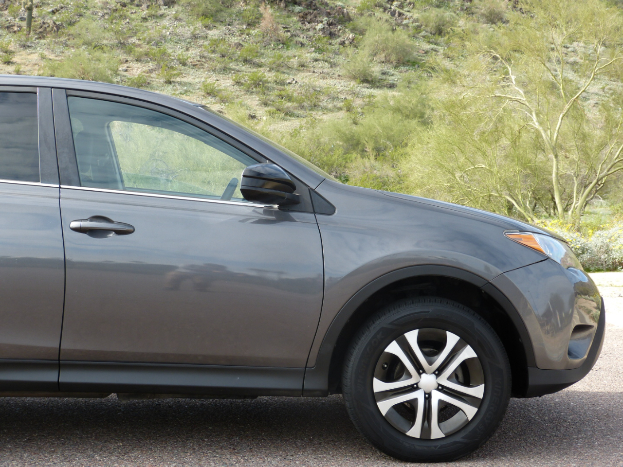 Toyota RAV4 LE AWD 2015