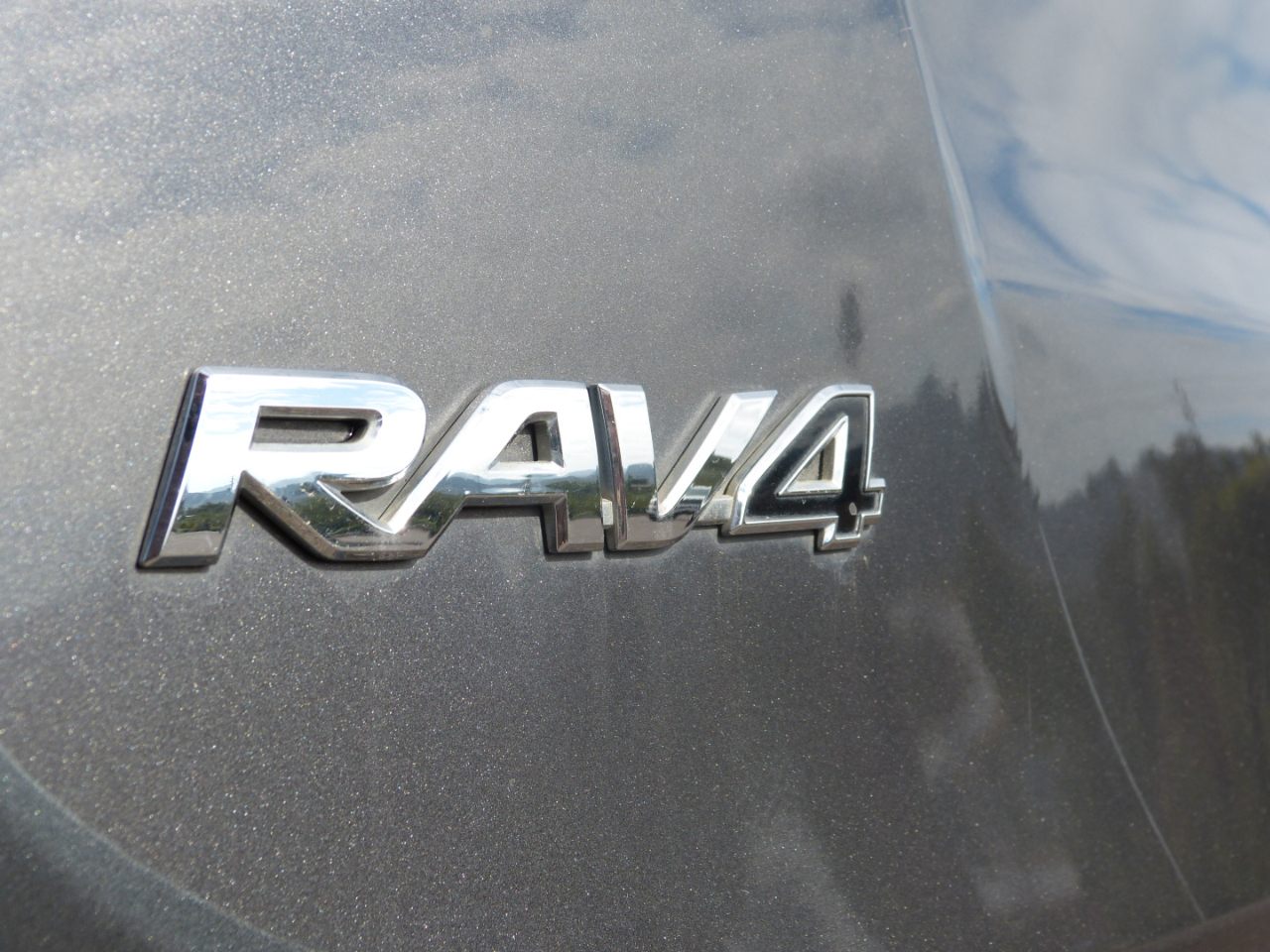 Toyota RAV4 LE AWD 2015