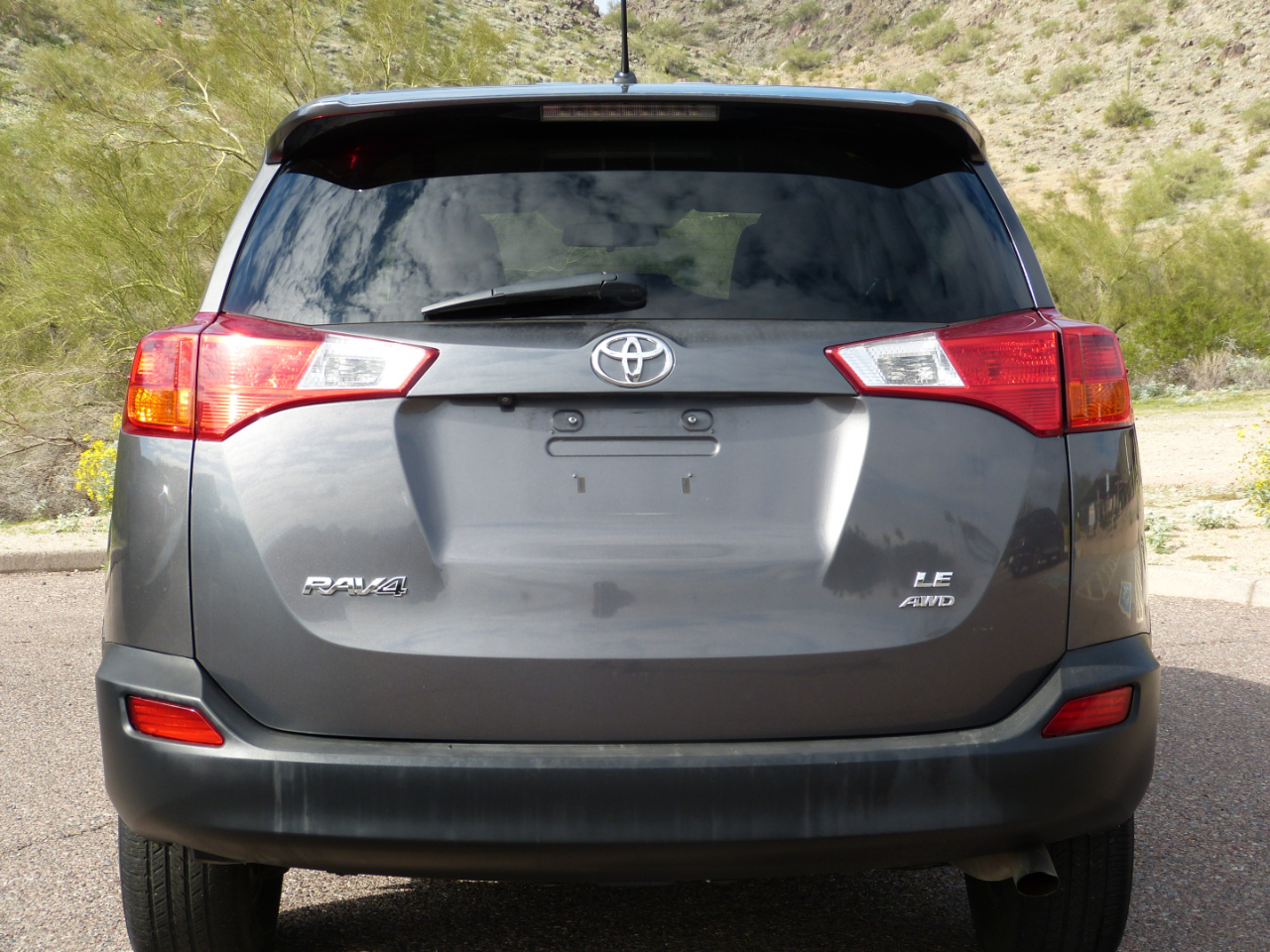Toyota RAV4 LE AWD 2015