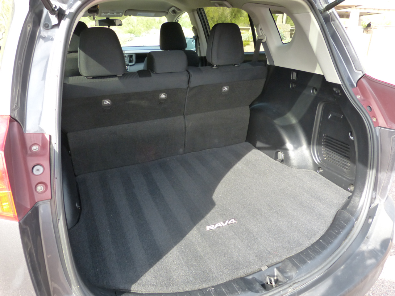 Toyota RAV4 LE AWD 2015