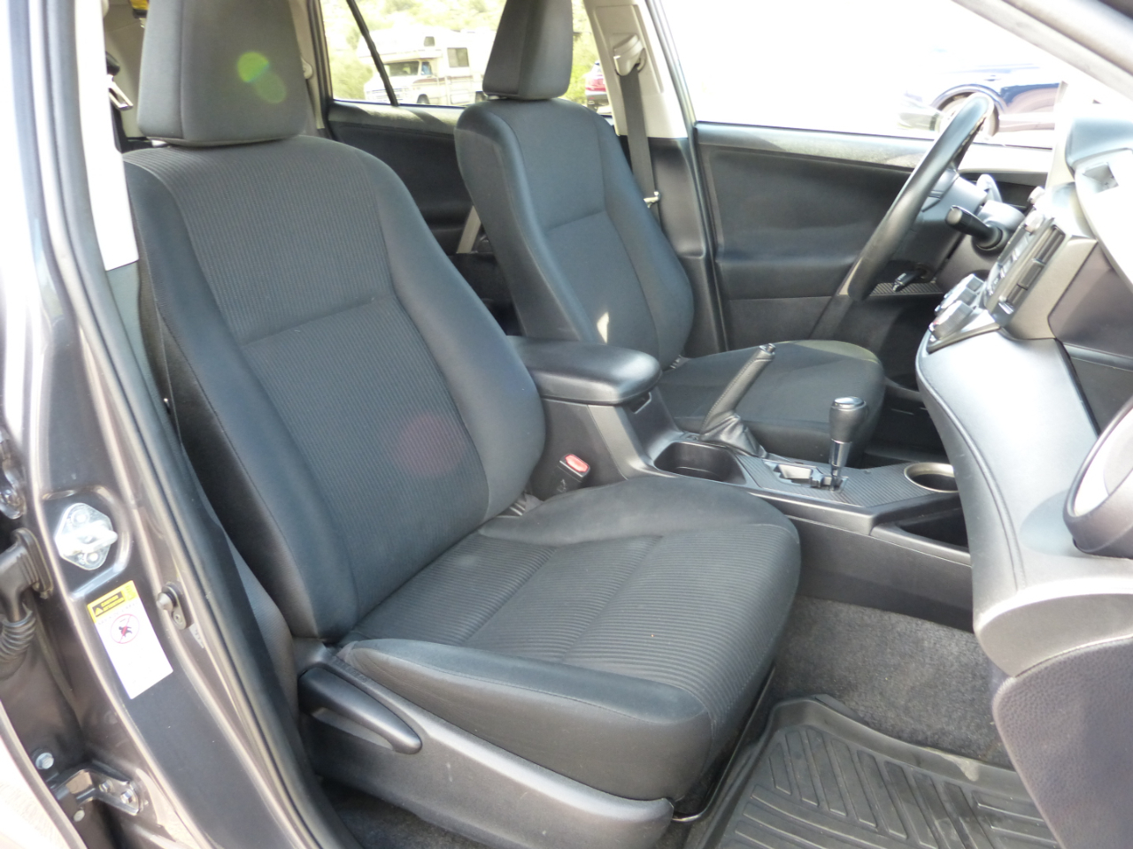 Toyota RAV4 LE AWD 2015