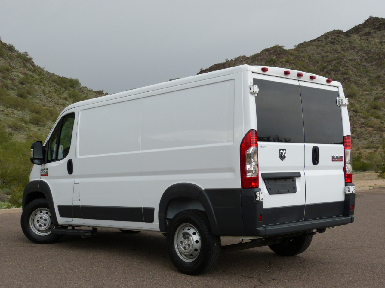 RAM Promaster 1500 Low Roof Tradesman 136-in. WB 2017