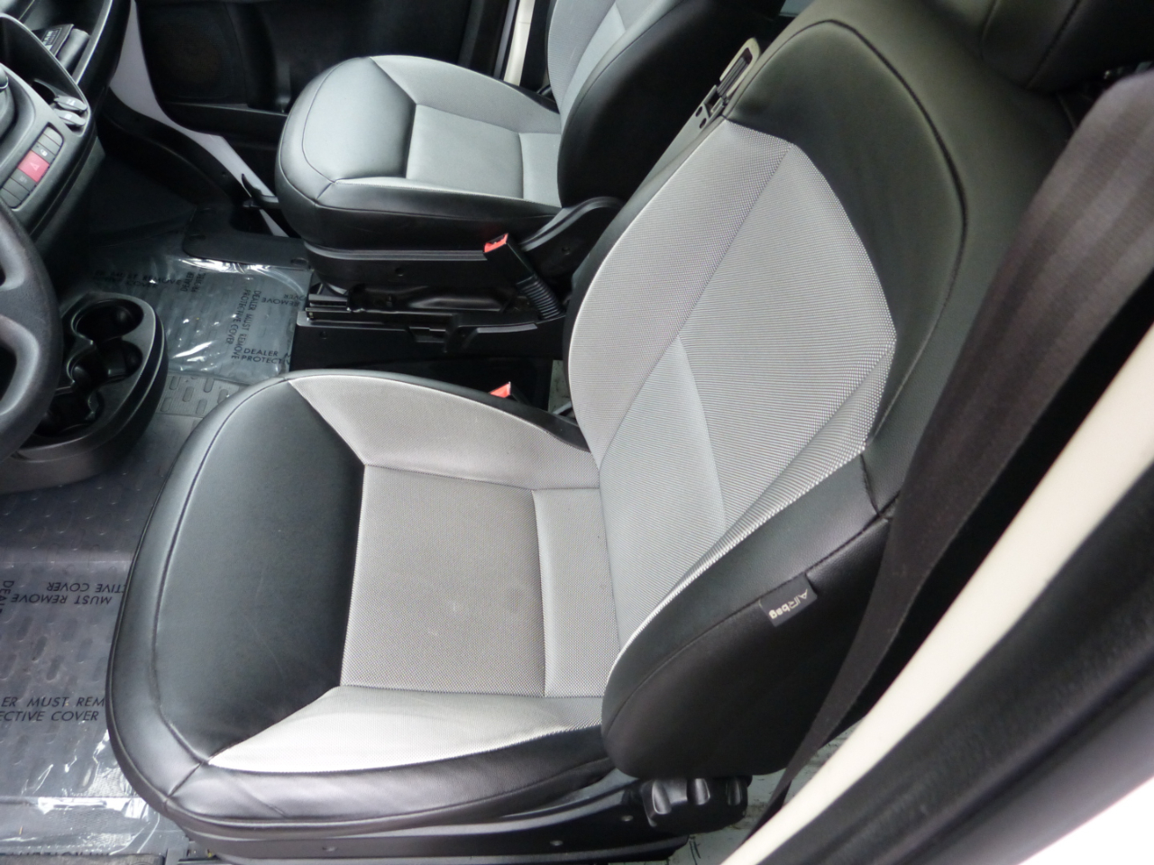 RAM Promaster 1500 Low Roof Tradesman 136-in. WB 2017