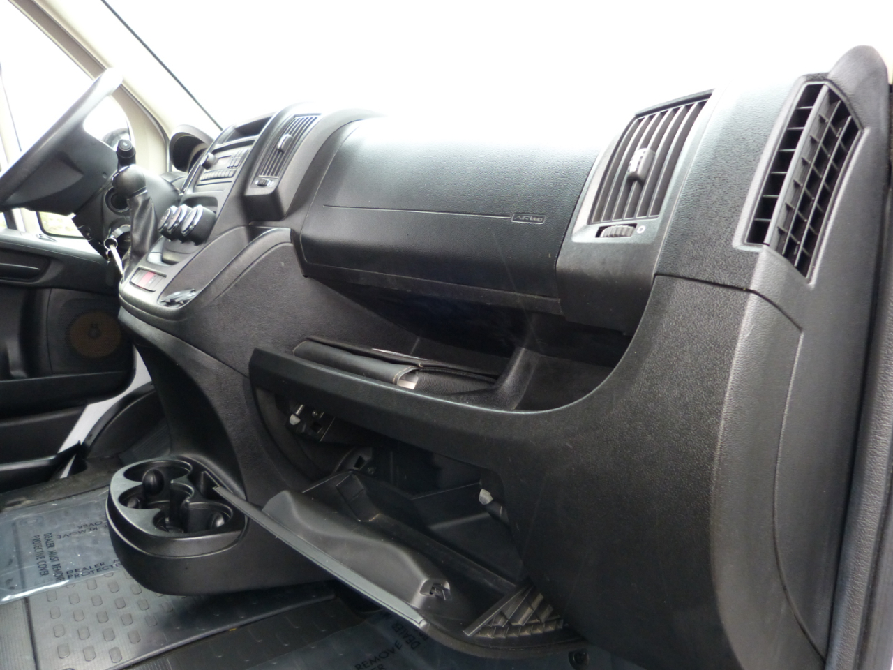 RAM Promaster 1500 Low Roof Tradesman 136-in. WB 2017