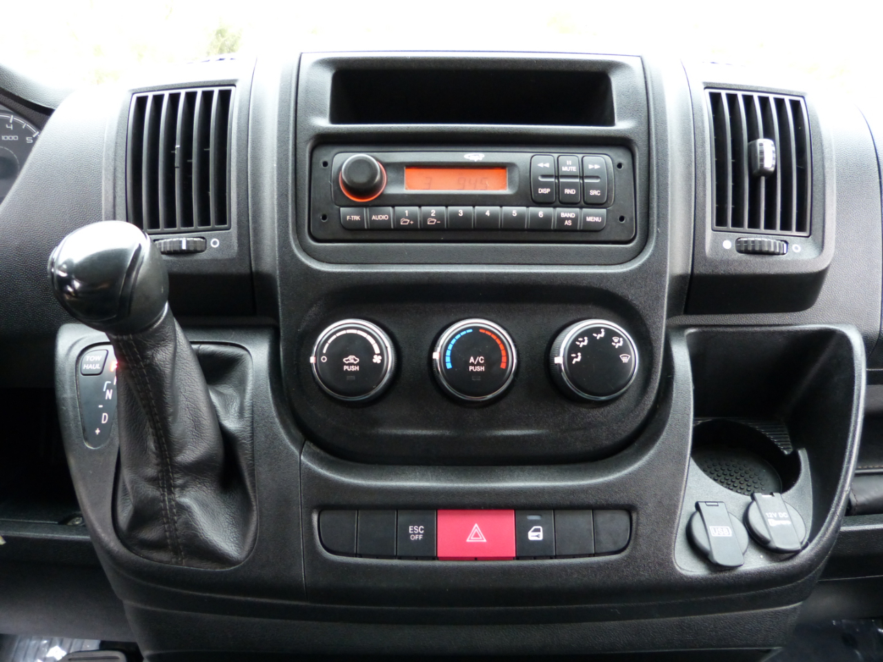 RAM Promaster 1500 Low Roof Tradesman 136-in. WB 2017