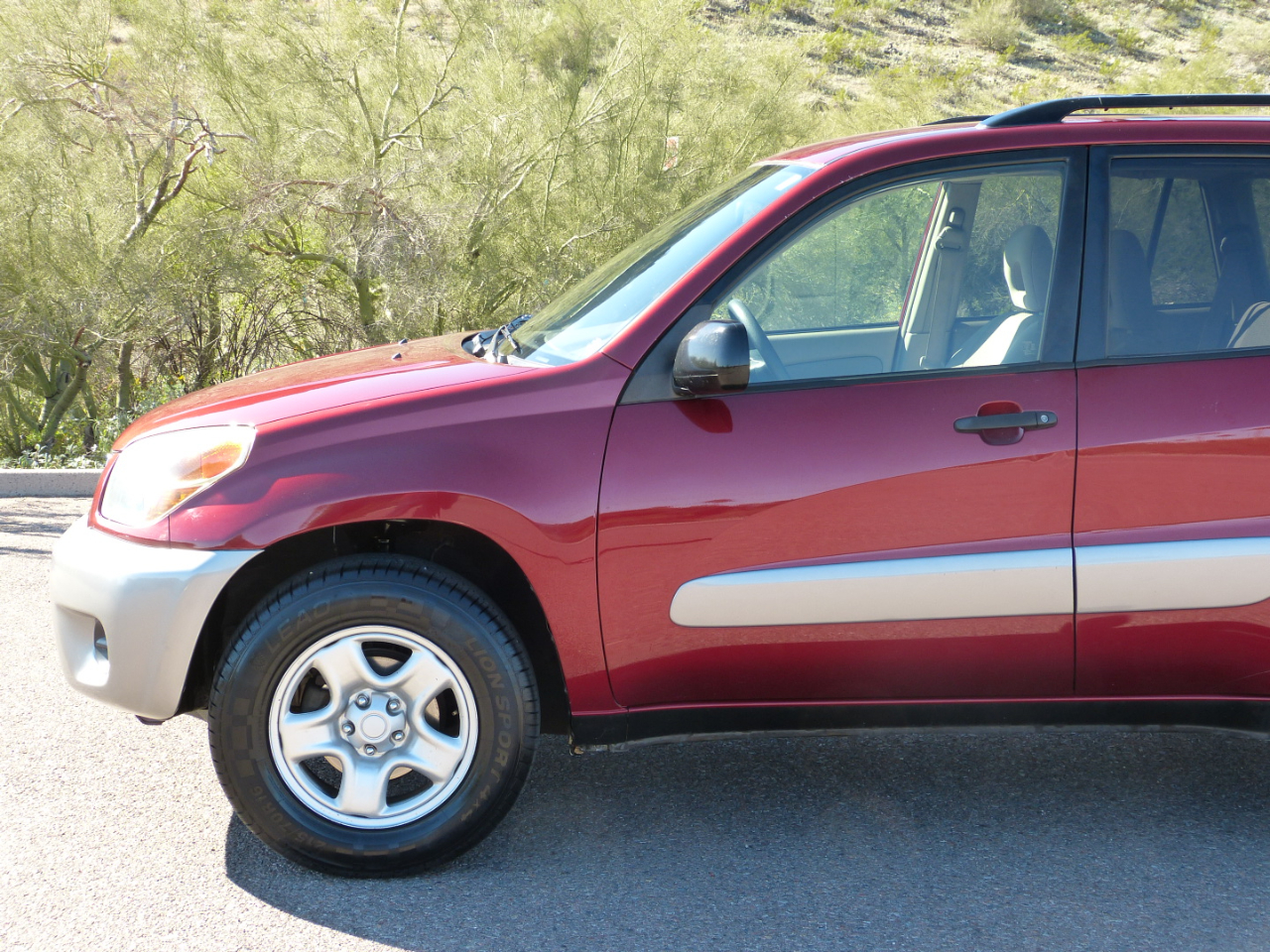 Toyota RAV4 2WD 2005