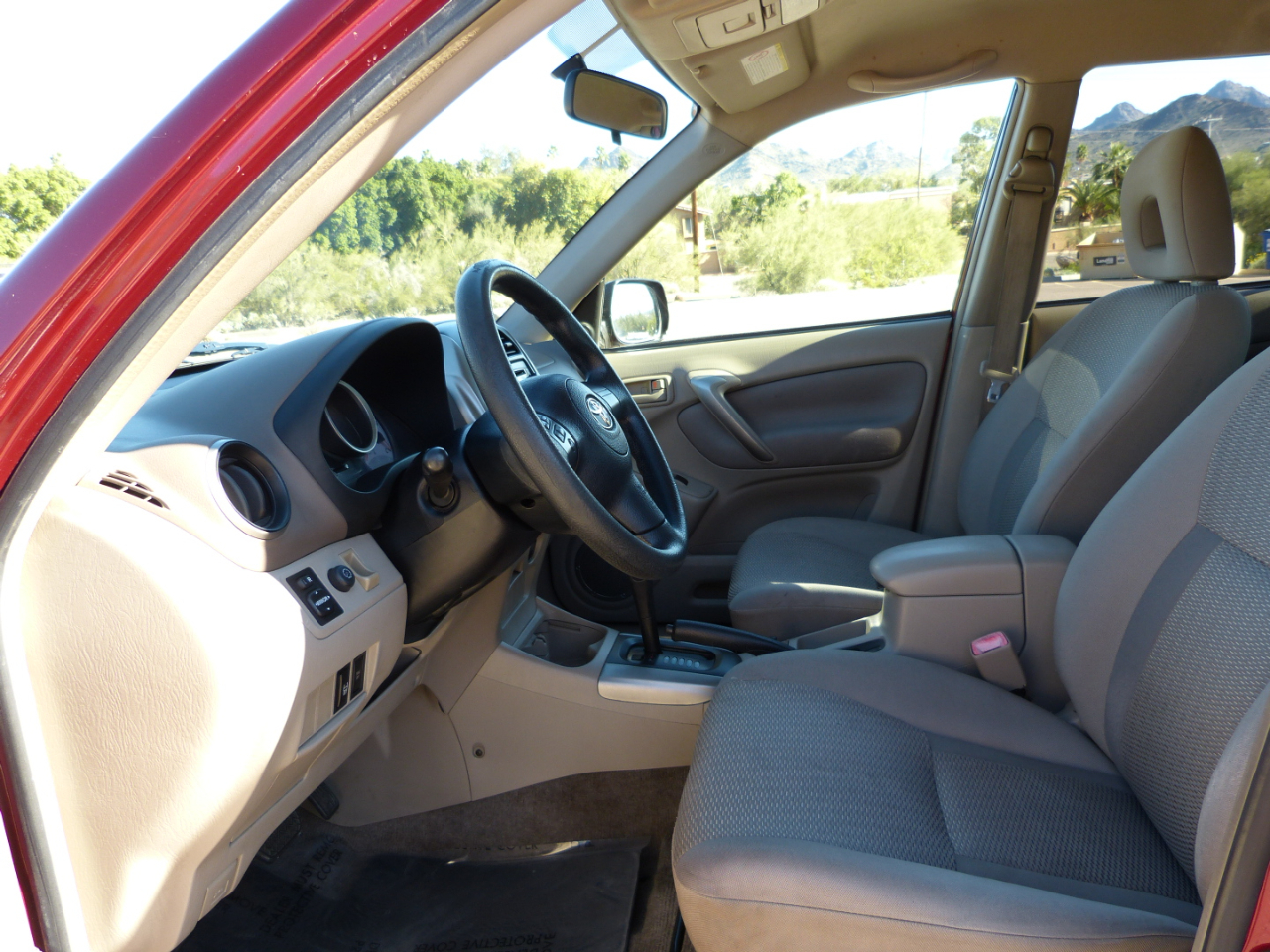 Toyota RAV4 2WD 2005