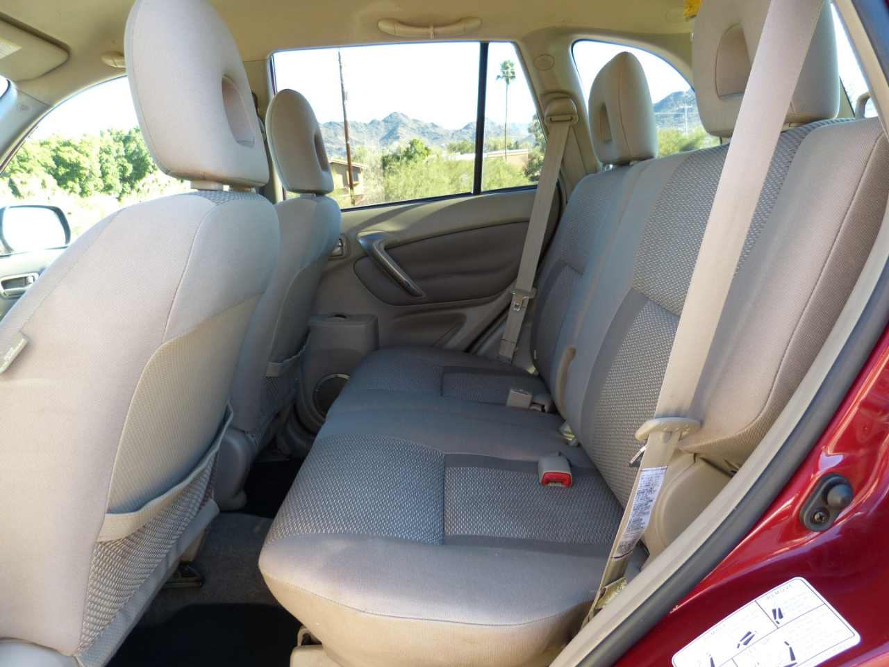 Toyota RAV4 2WD 2005