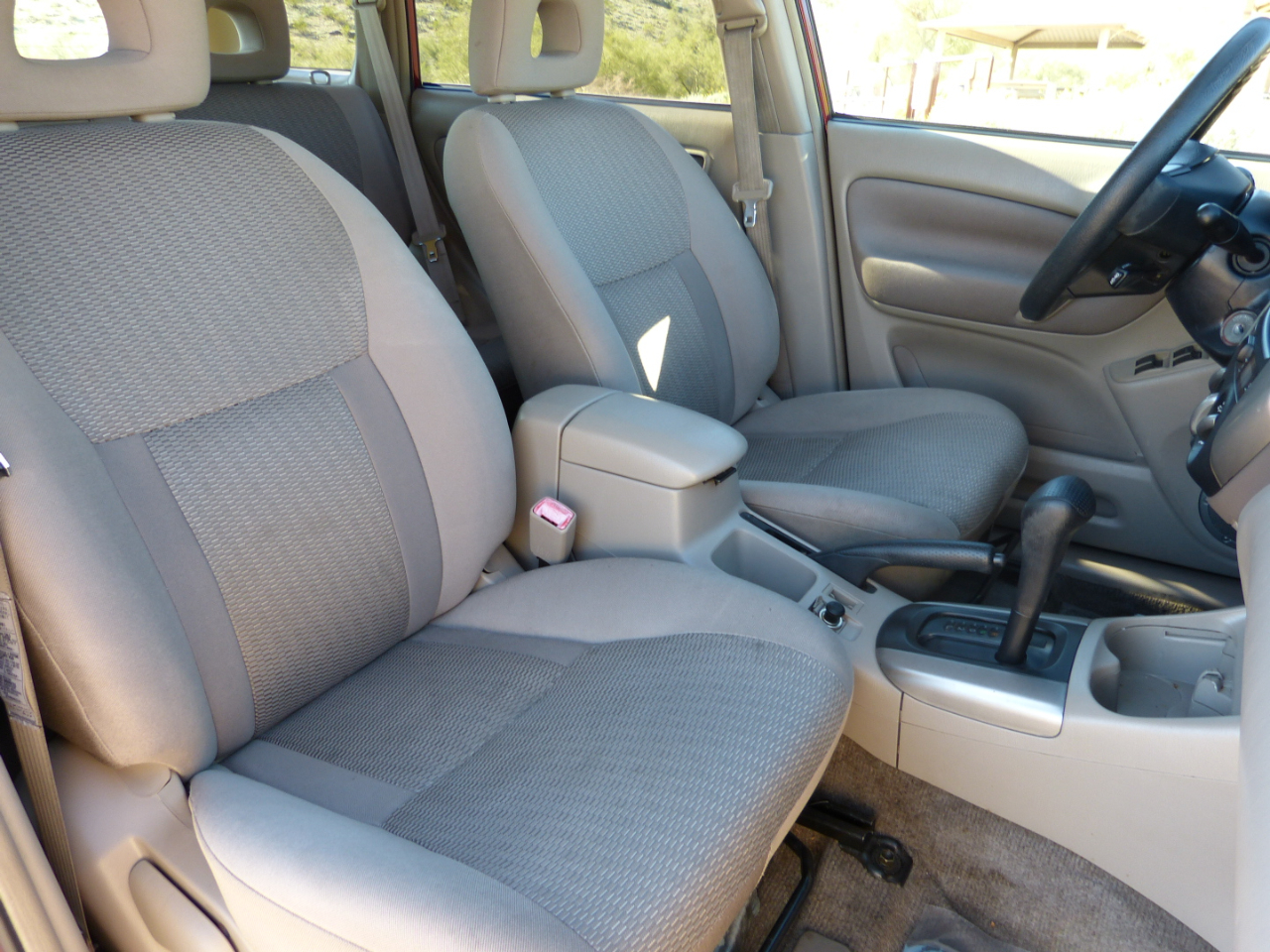 Toyota RAV4 2WD 2005