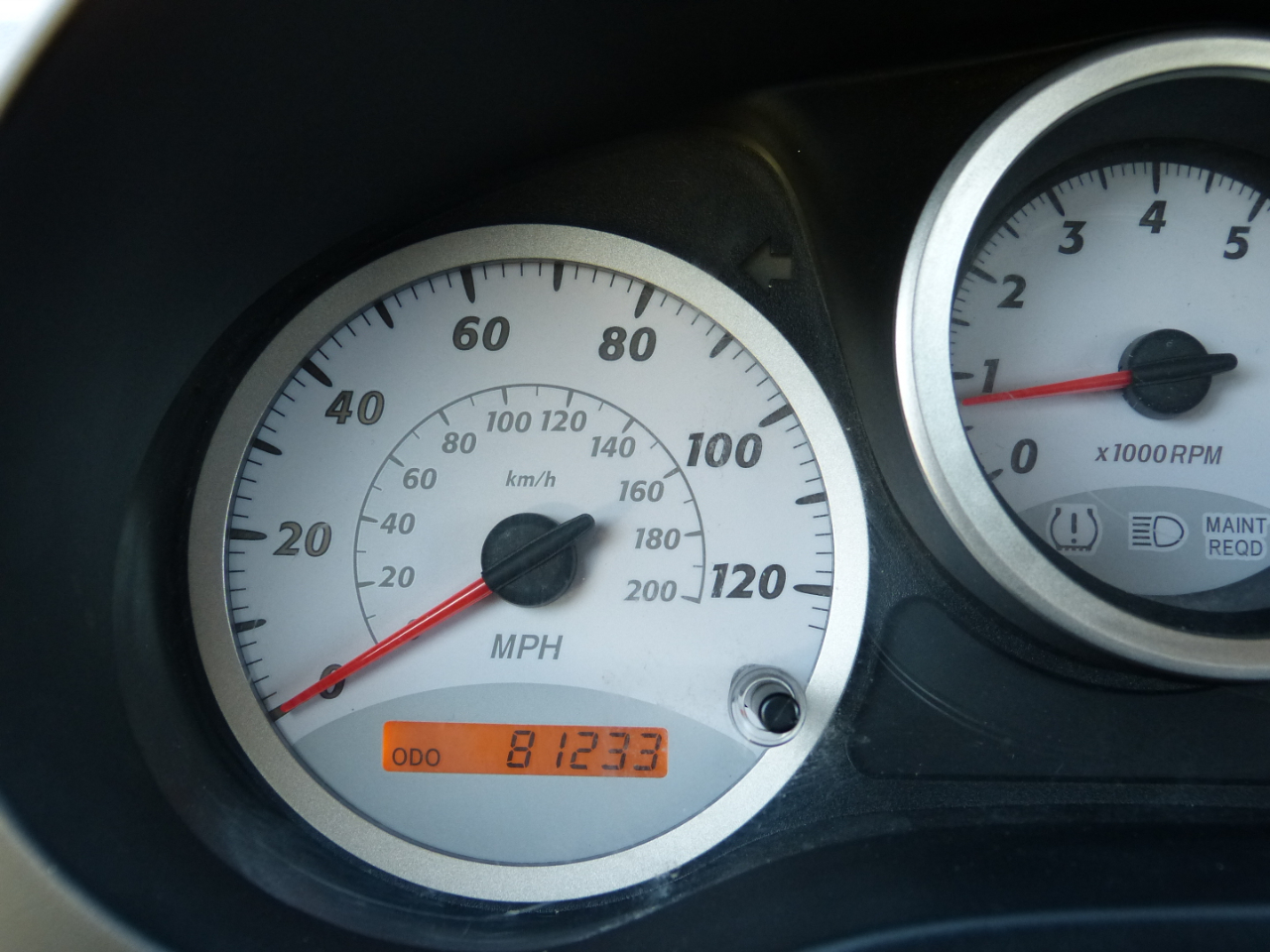 Toyota RAV4 2WD 2005