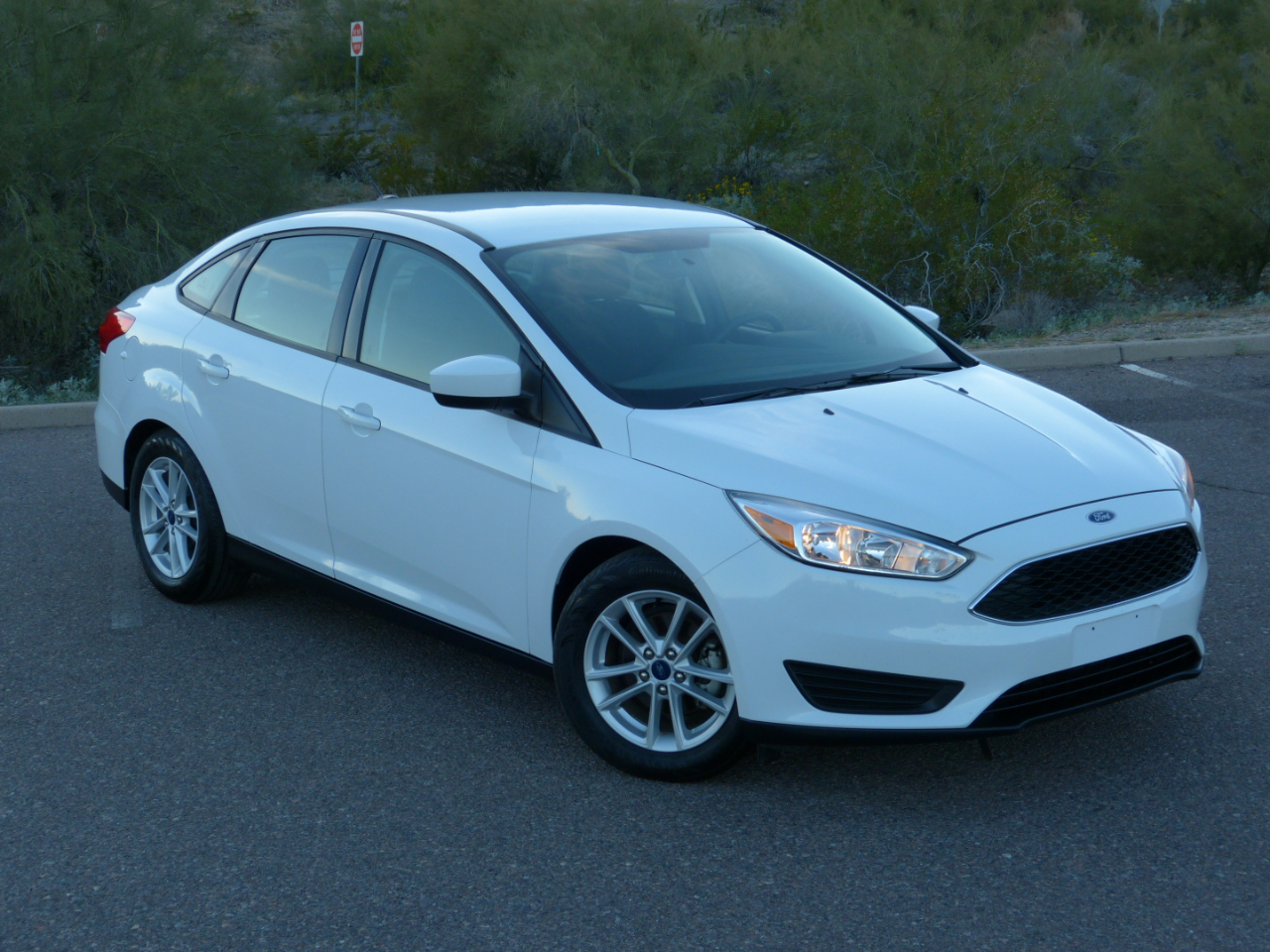 Ford Focus SE Sedan 2018