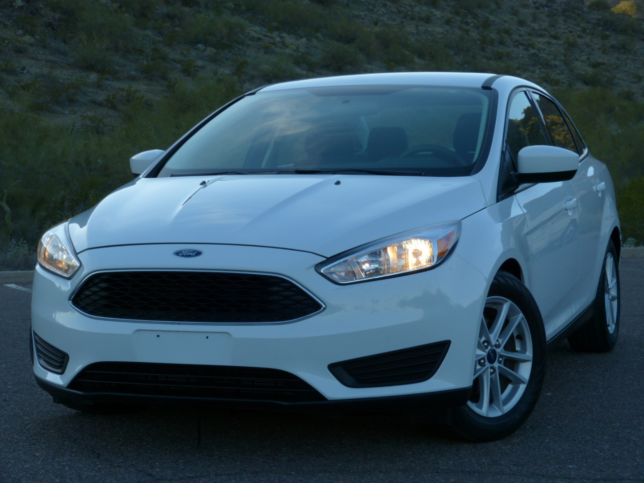 Ford Focus SE Sedan 2018
