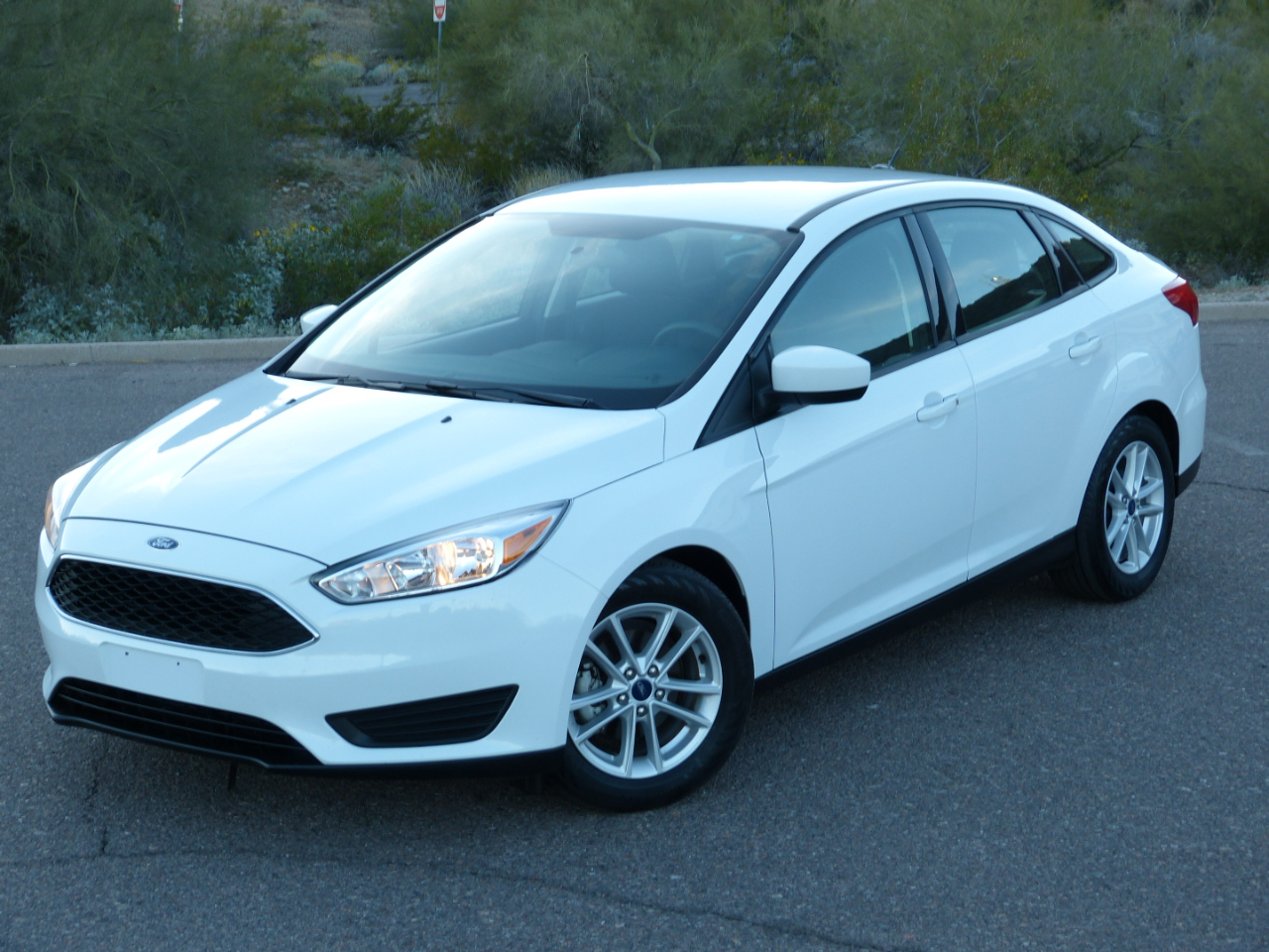 Ford Focus SE Sedan 2018