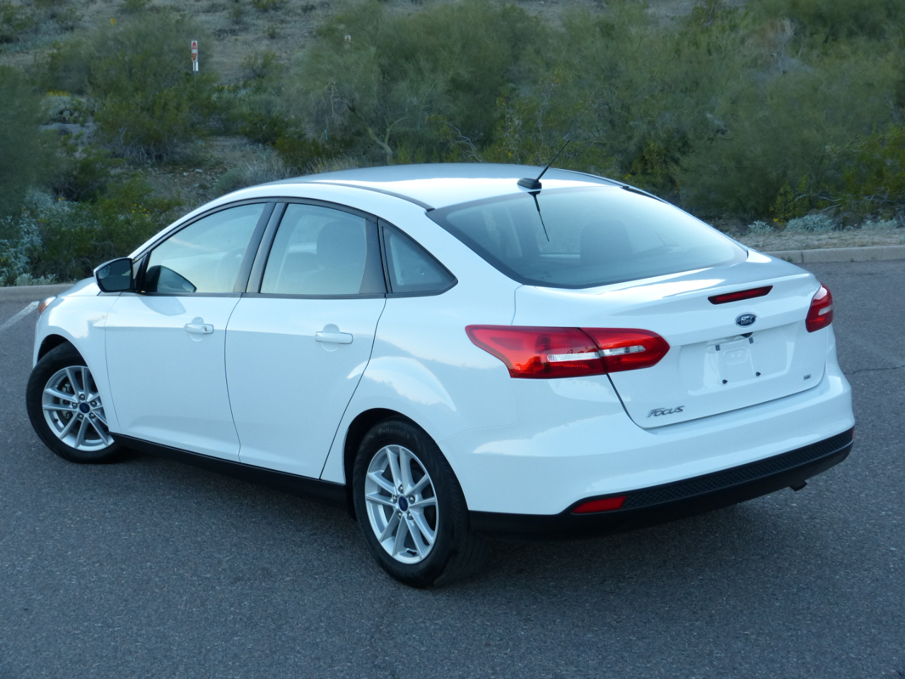 Ford Focus SE Sedan 2018
