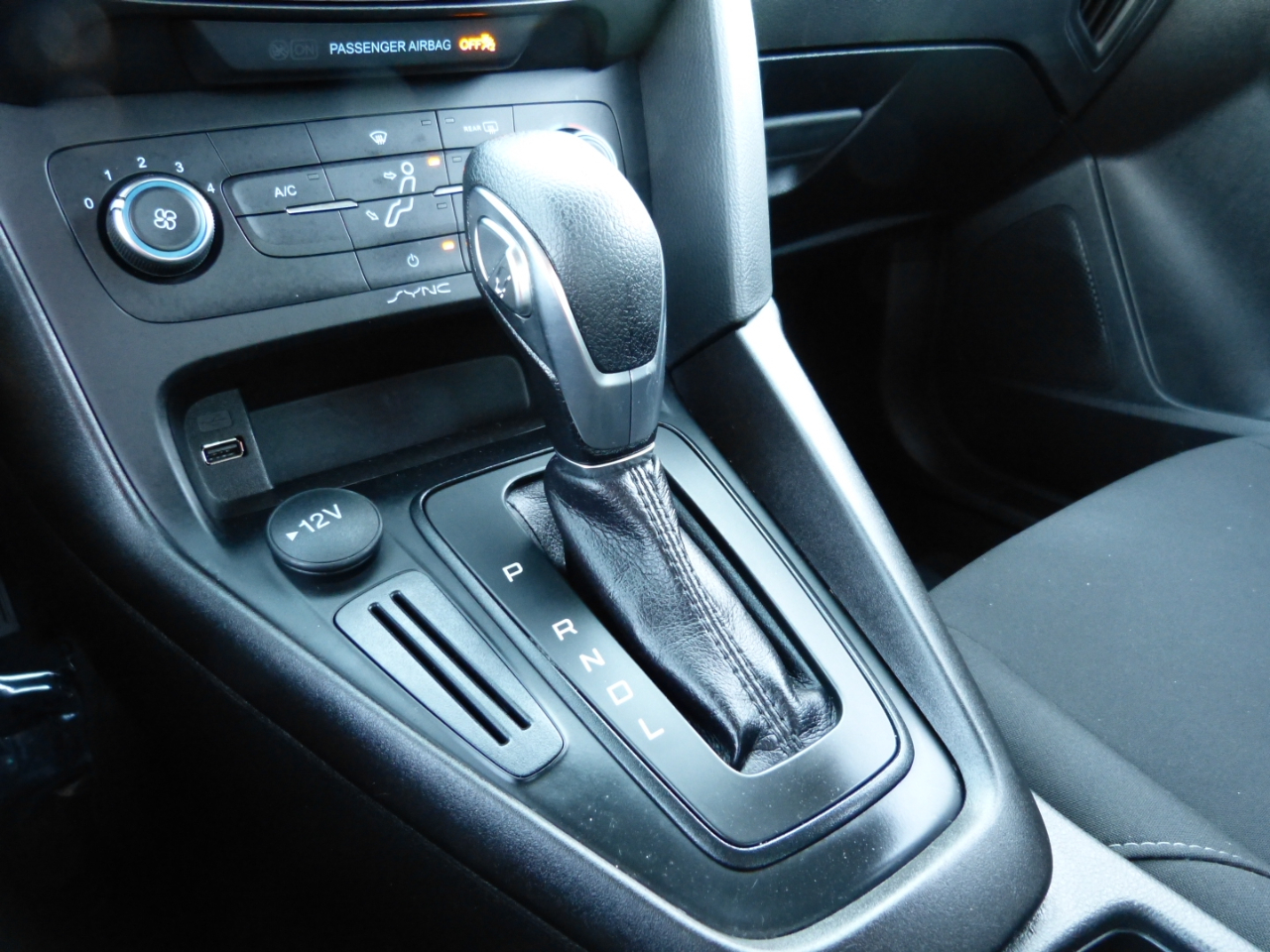 Ford Focus SE Sedan 2018