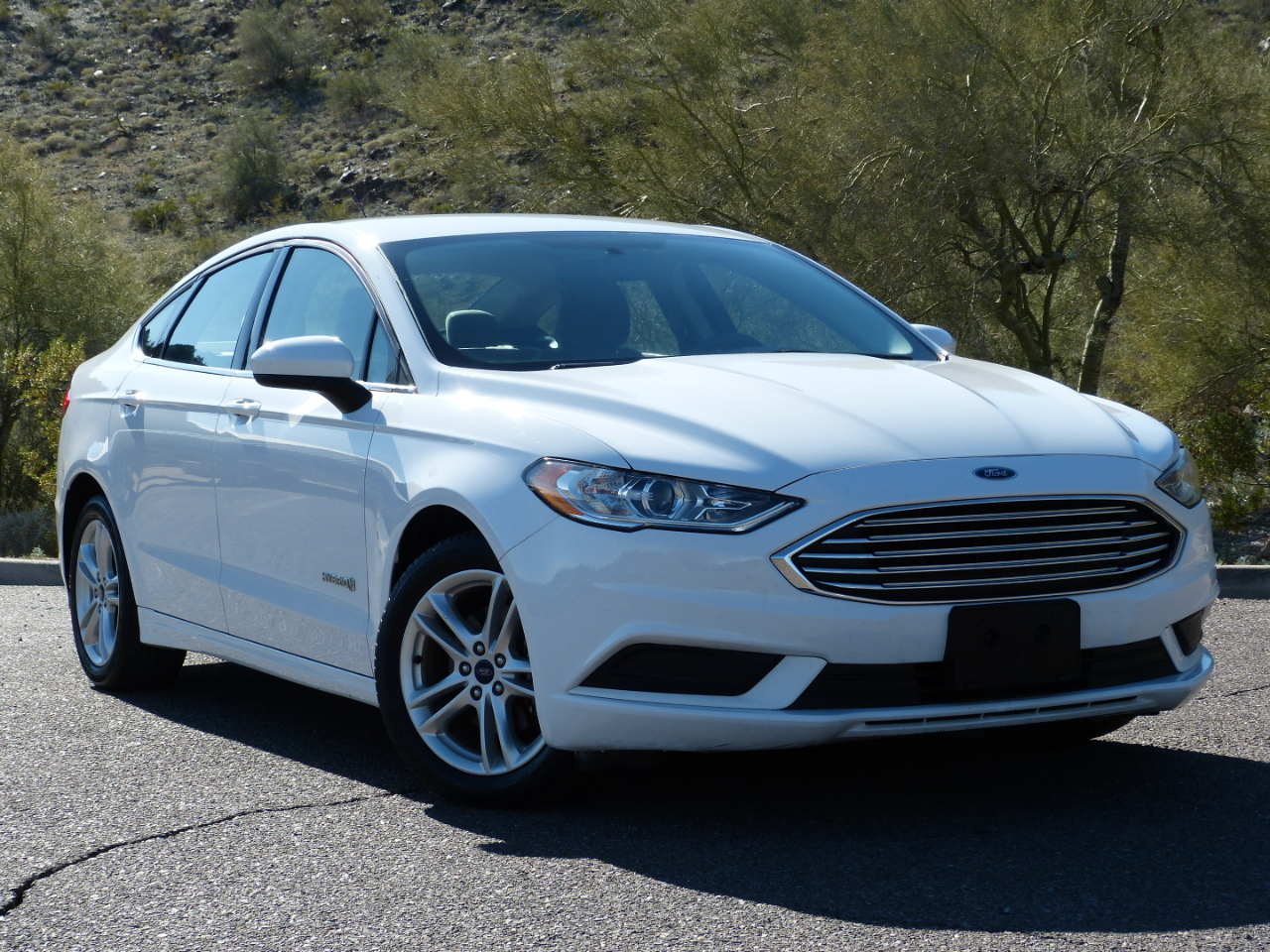 Ford Fusion Hybrid S 2018