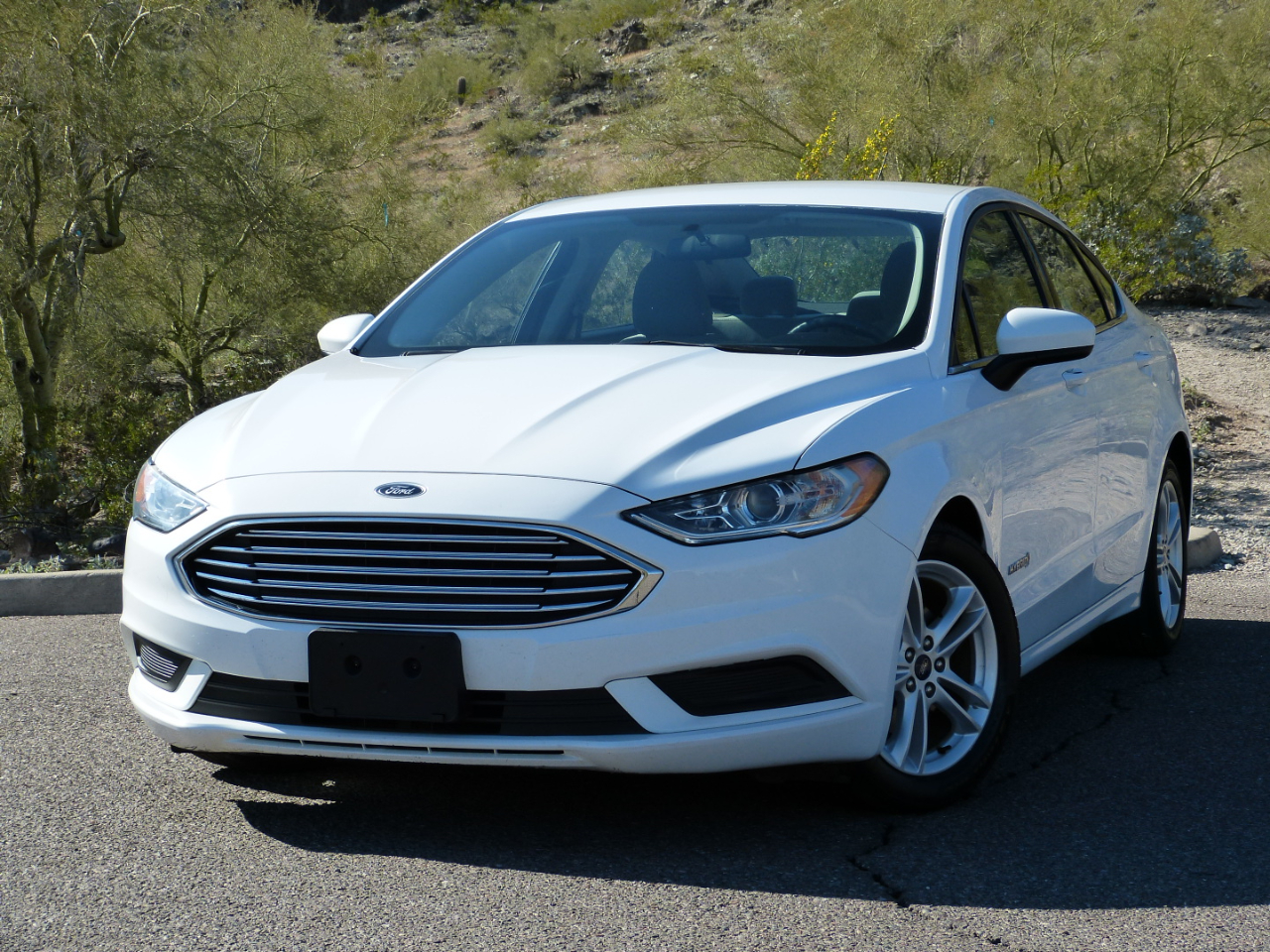 Ford Fusion Hybrid S 2018