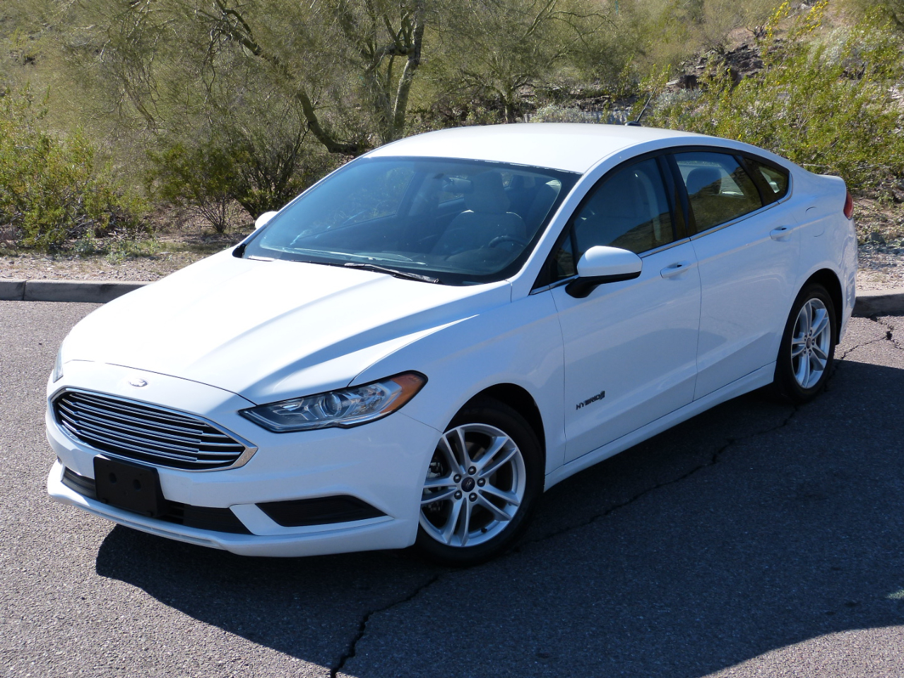 Ford Fusion Hybrid S 2018