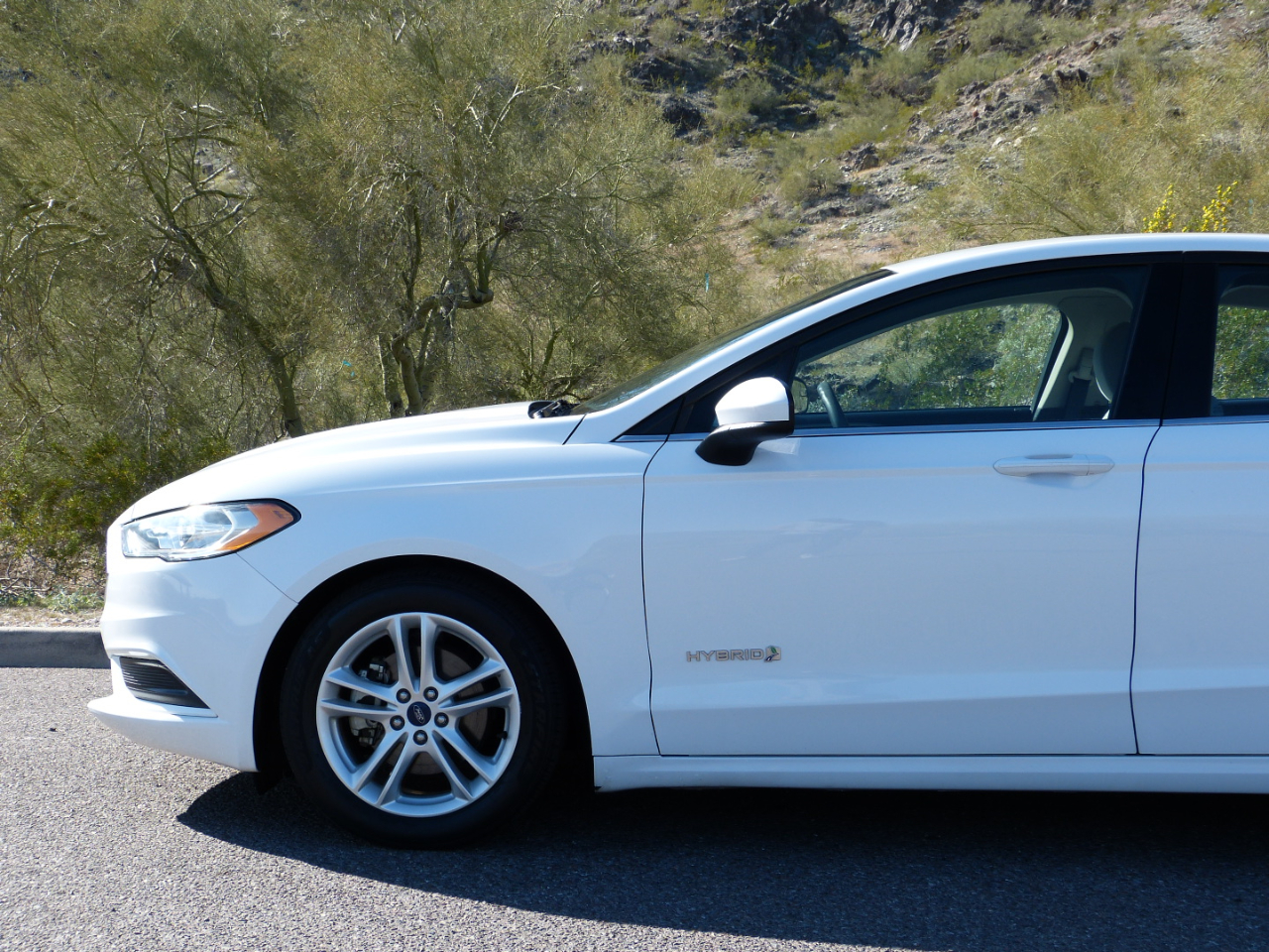 Ford Fusion Hybrid S 2018