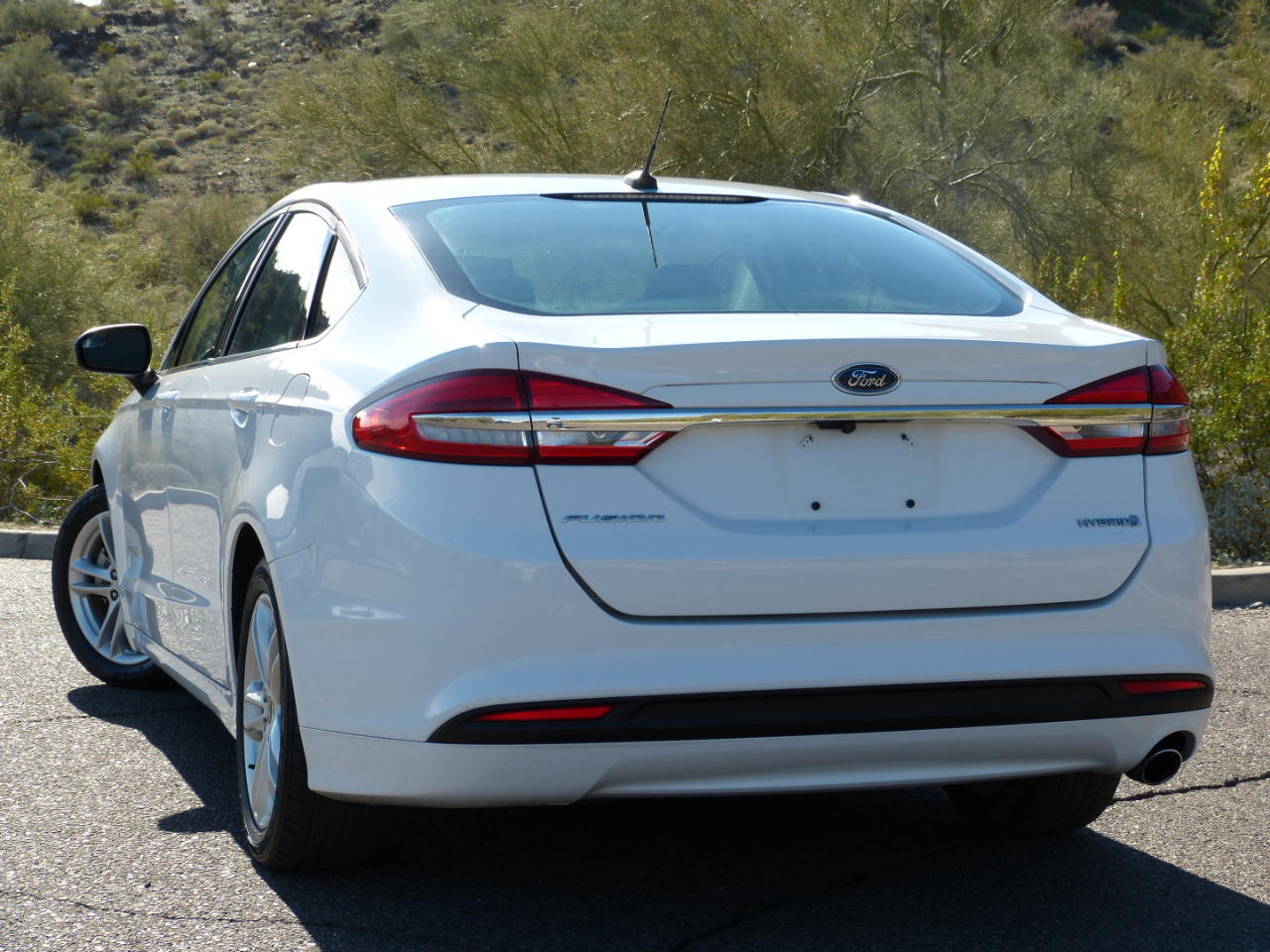 Ford Fusion Hybrid S 2018