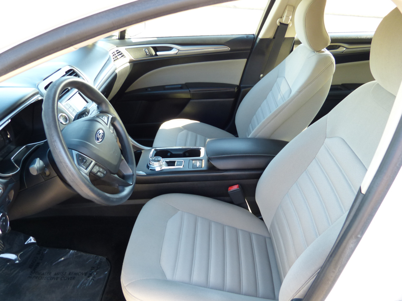 Ford Fusion Hybrid S 2018